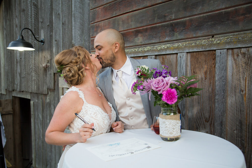 Portland-Oregon-Wedding-Photographer-DanRice20_372.jpg