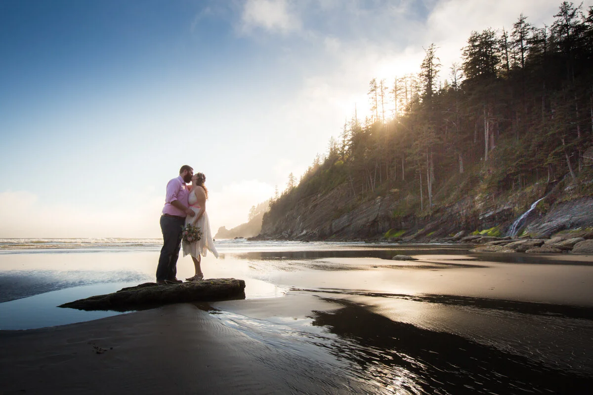 OregonCoast-Beach-Elopement-DanRice-Photography20_009.jpg