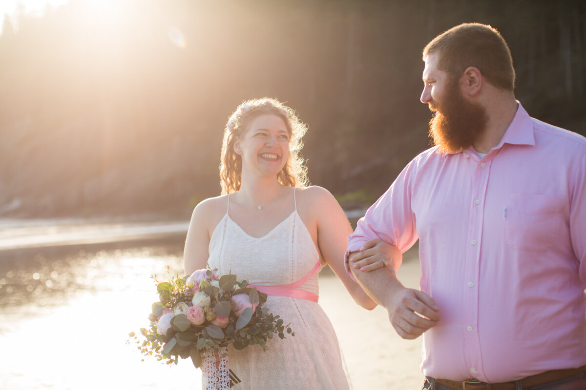 OregonCoast-Beach-Elopement-DanRice-Photography20_015.jpg