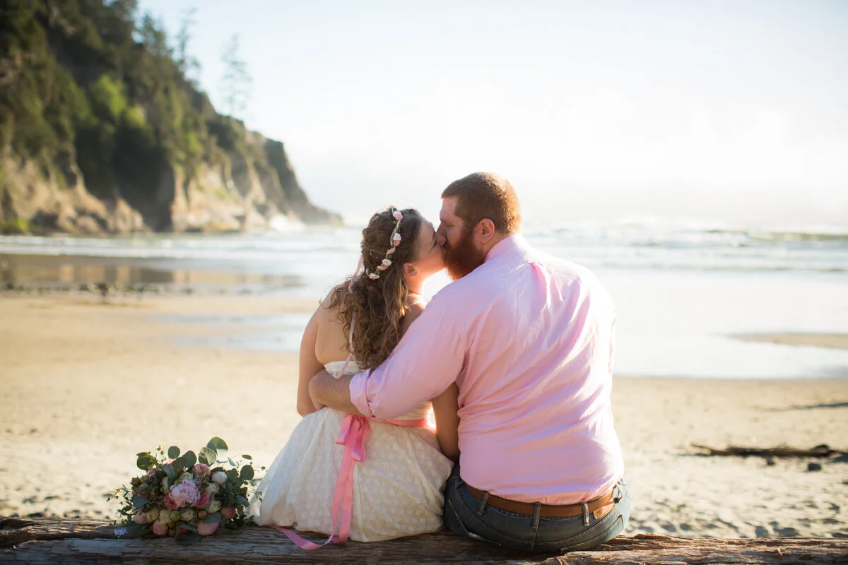 OregonCoast-Beach-Elopement-DanRice-Photography20_021.jpg