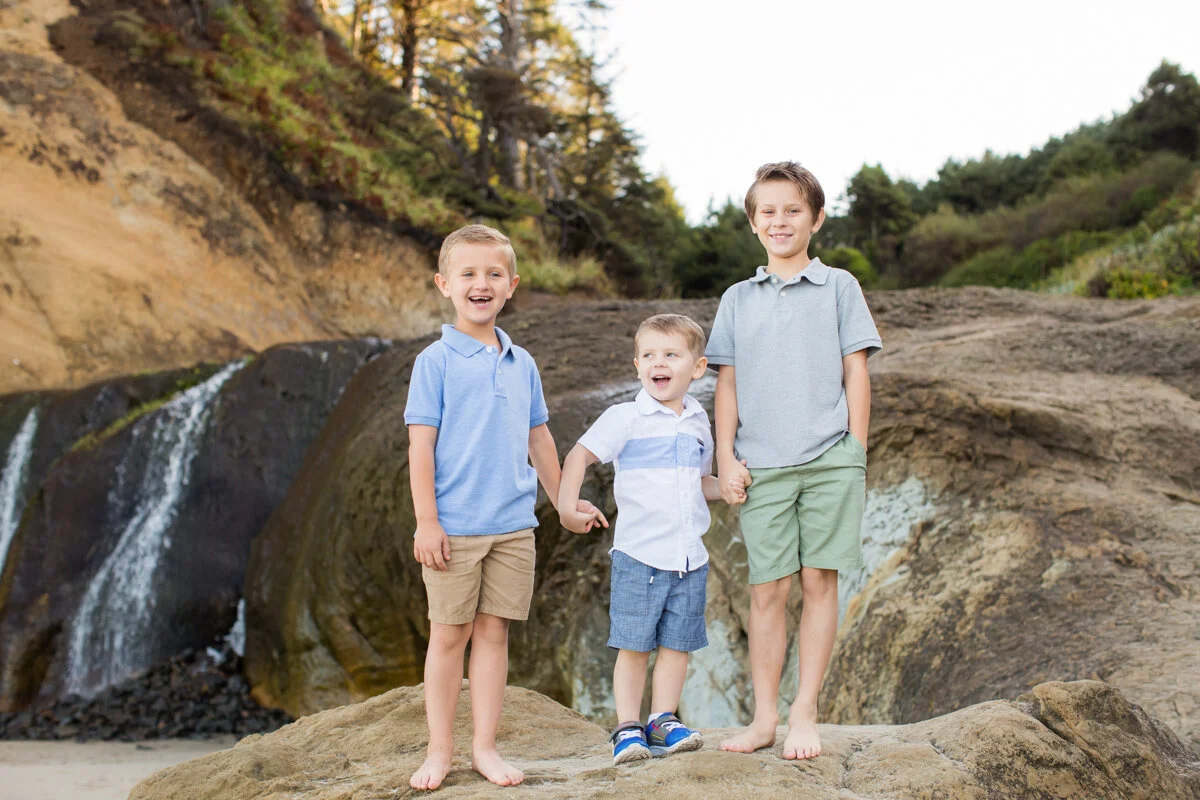 OregonCoast-HugPoint-Family-Photographer-DanRice20_002.jpg