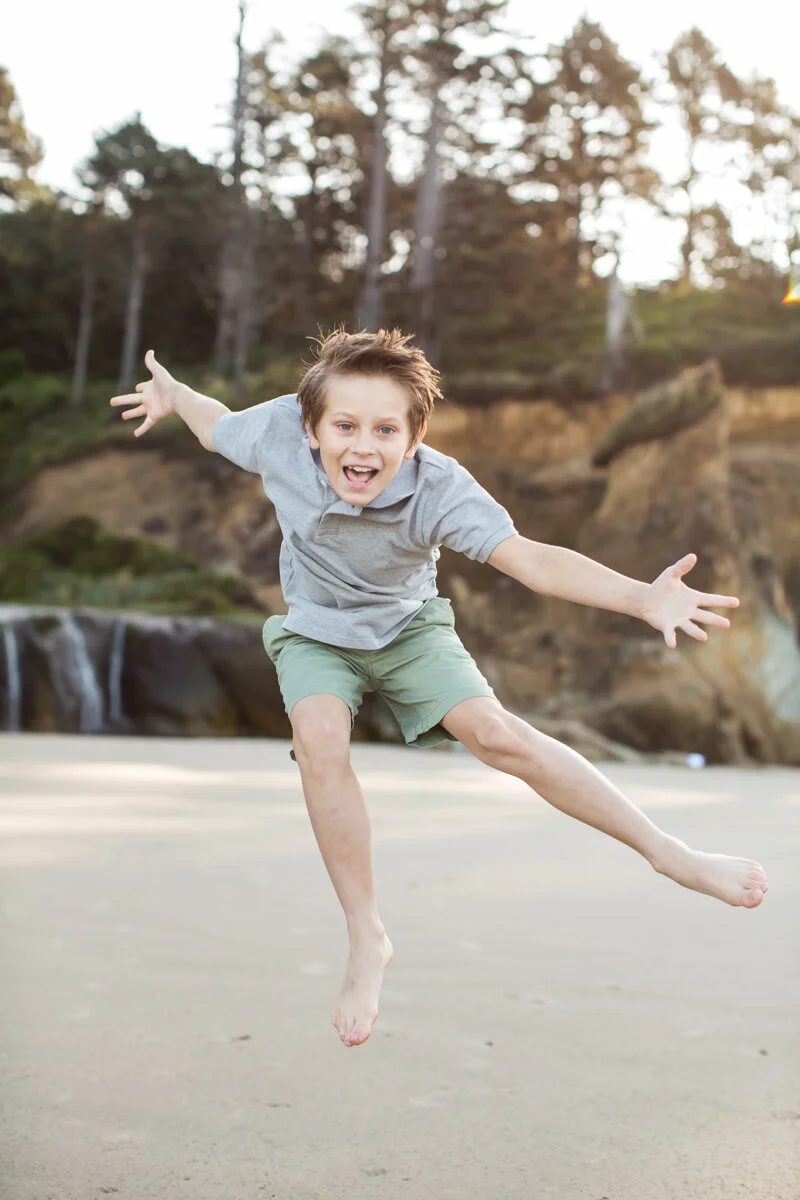 OregonCoast-HugPoint-Family-Photographer-DanRice20_017.jpg