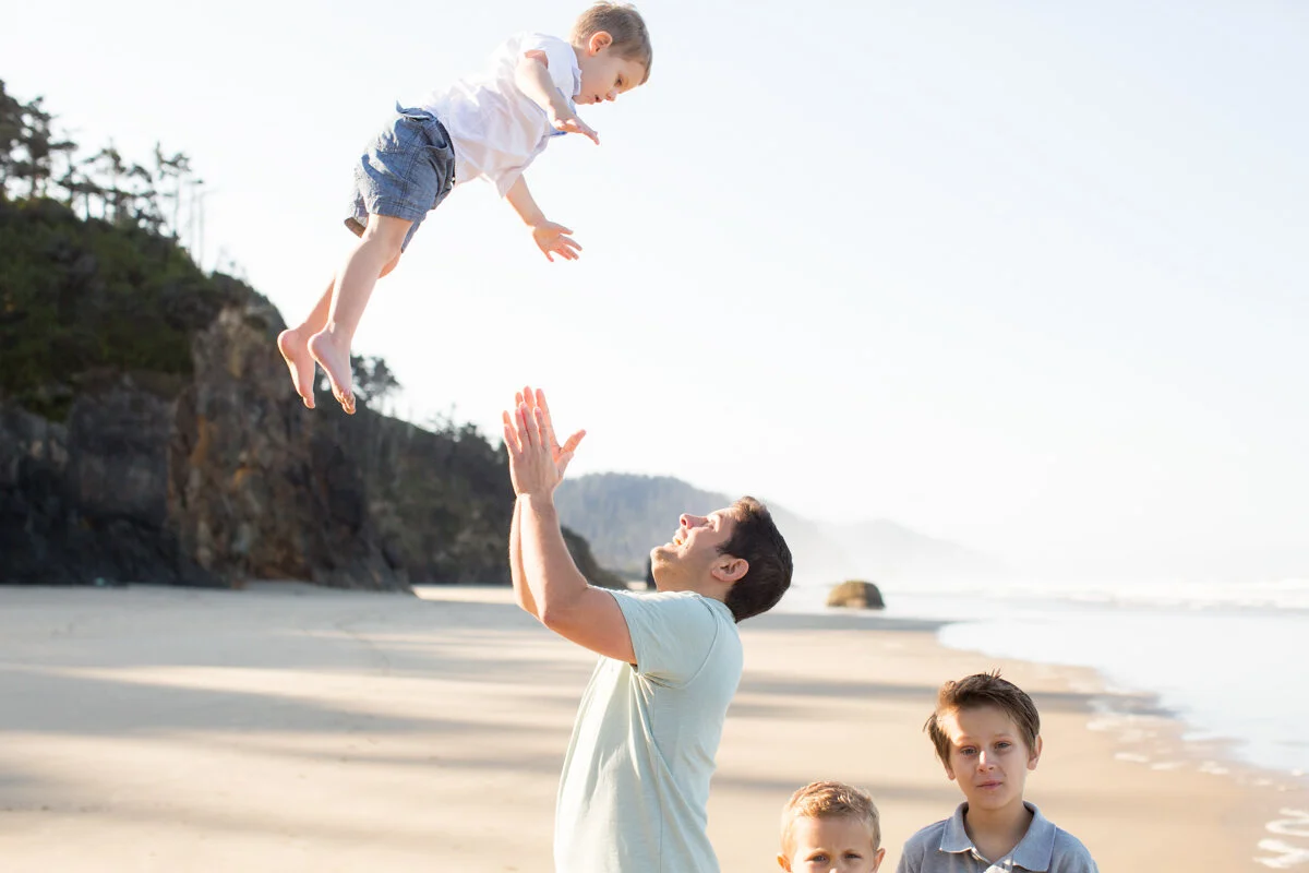 OregonCoast-HugPoint-Family-Photographer-DanRice20_026.jpg