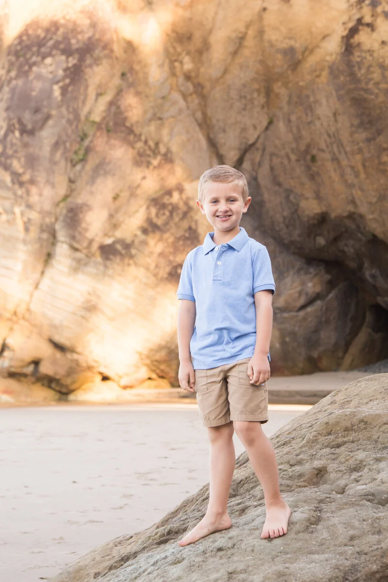 OregonCoast-HugPoint-Family-Photographer-DanRice20_029.jpg