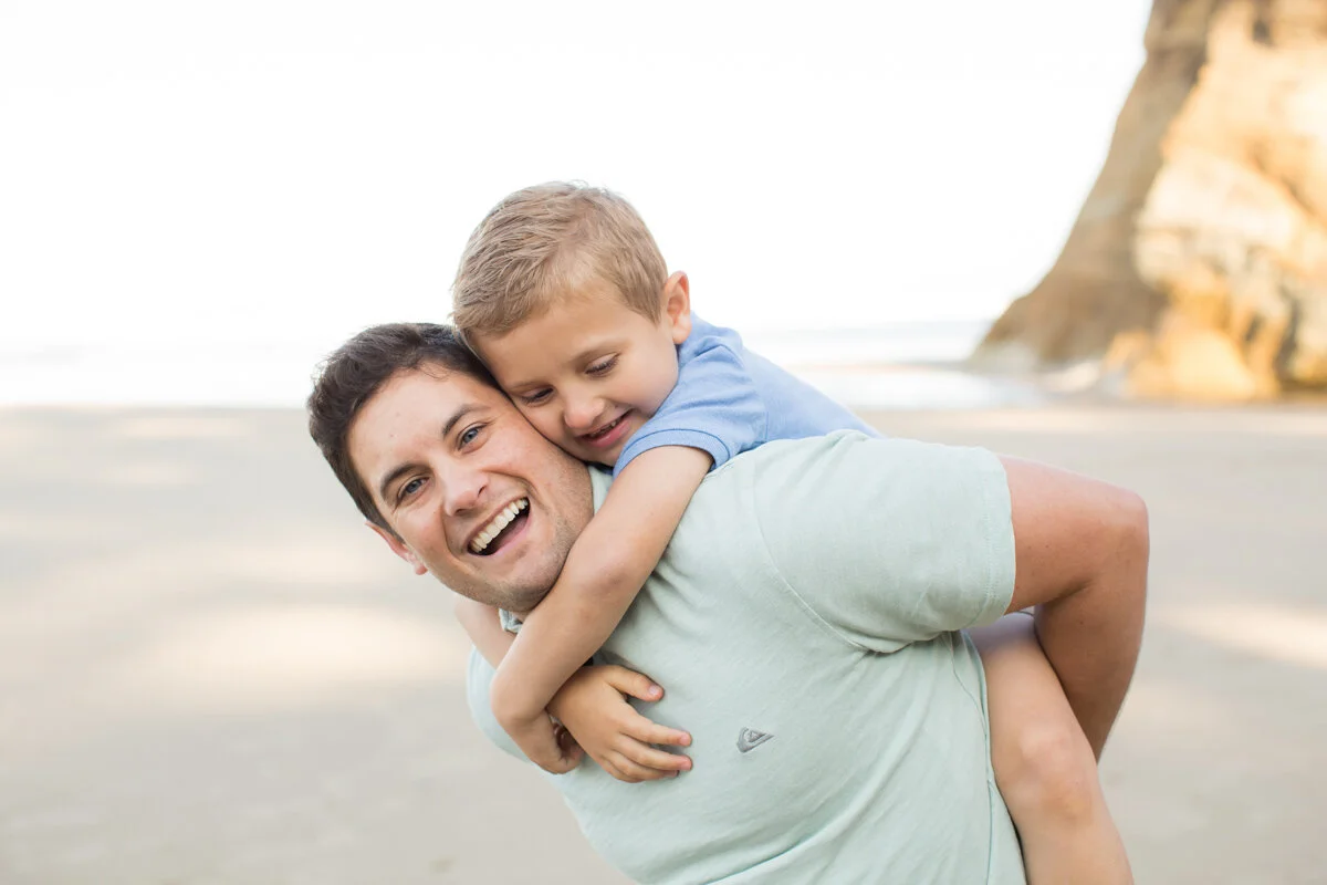 OregonCoast-HugPoint-Family-Photographer-DanRice20_037.jpg