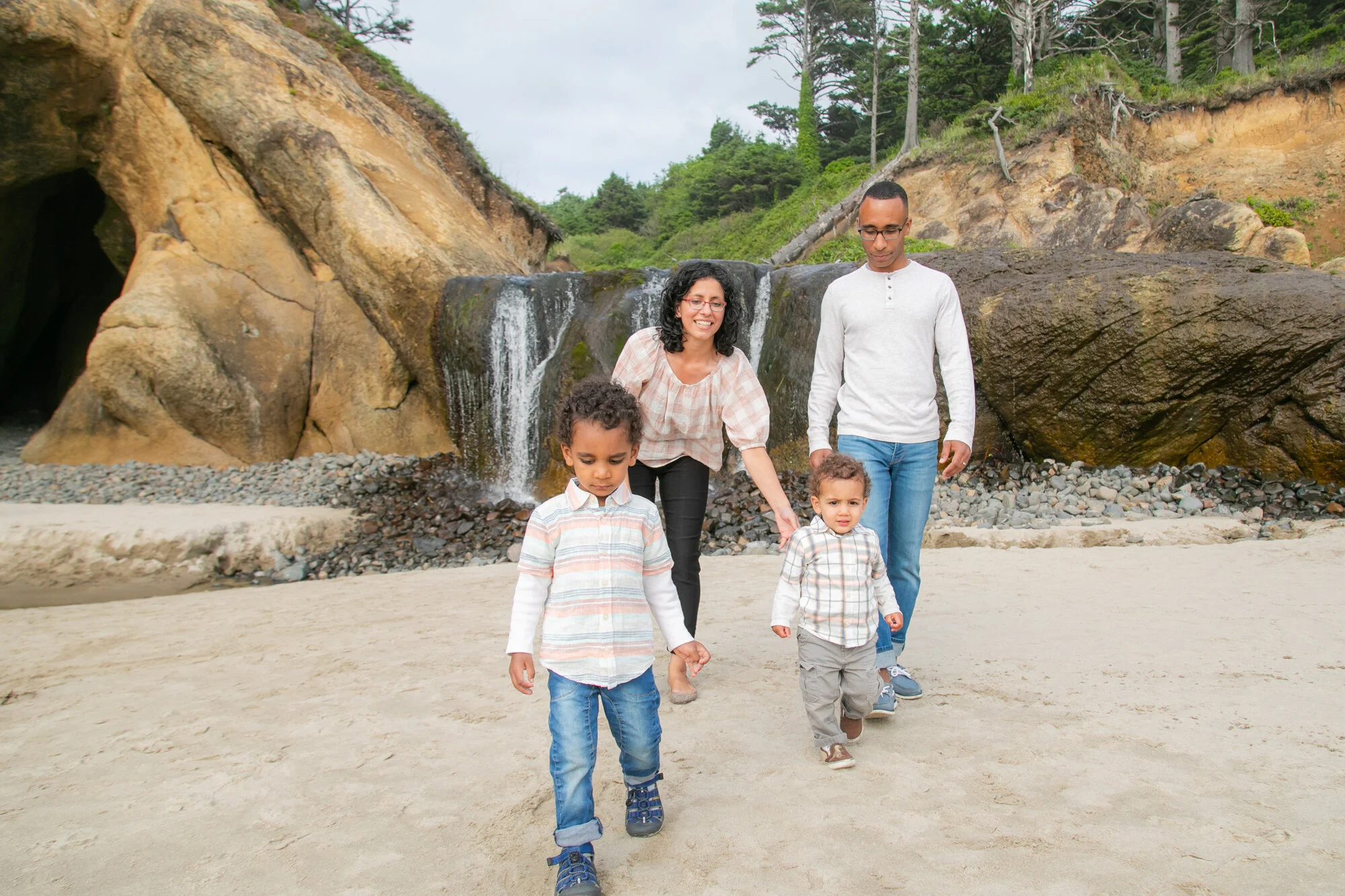 DanRice-HugPoint-OregonCoast-Family-Photographer-July20_022.jpg