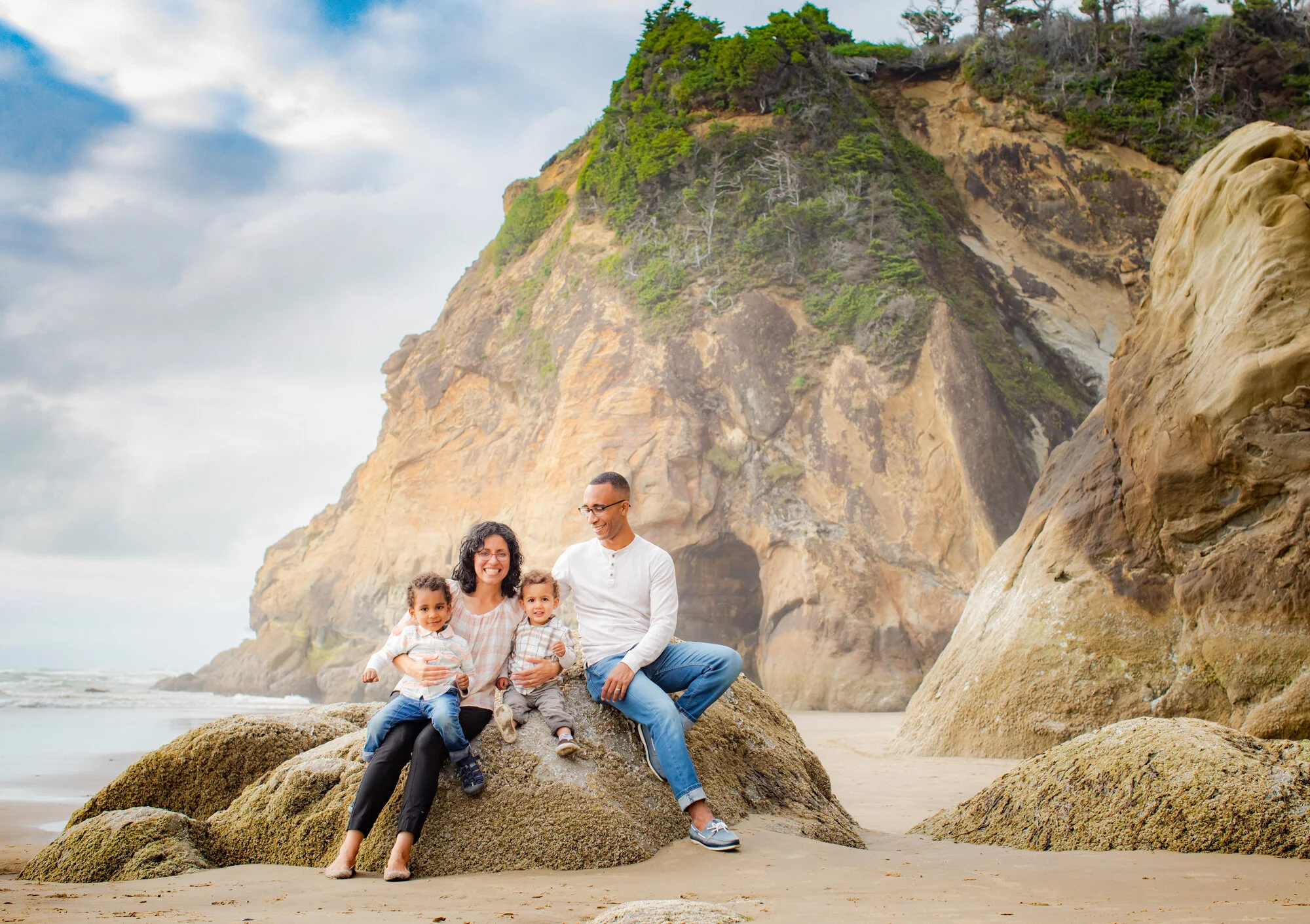 DanRice-HugPoint-OregonCoast-Family-Photographer-July20_048.jpg
