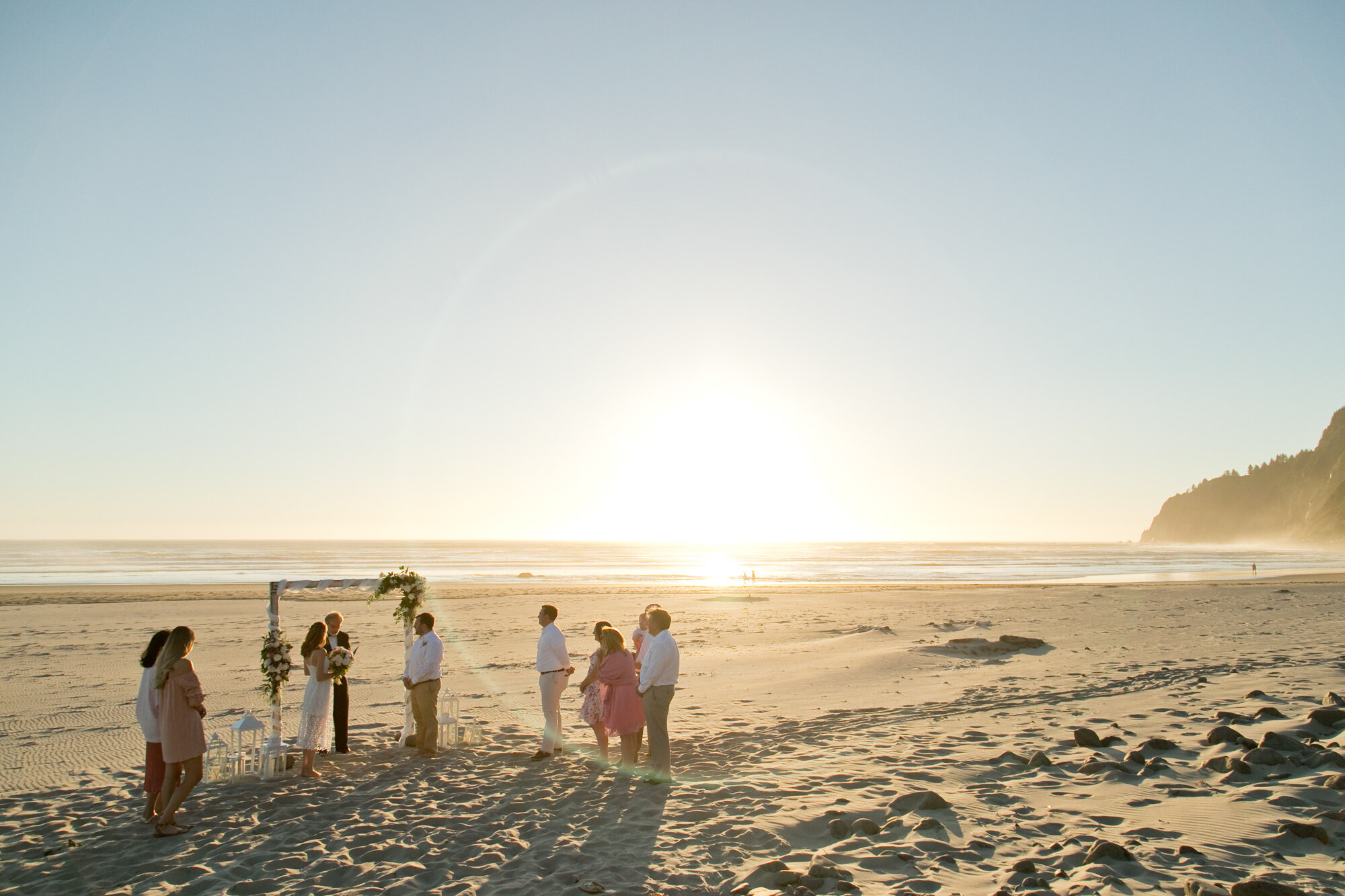 Elopement-Ceremony-Manzanita-Oregon-Coast-DanRice20_011.jpg