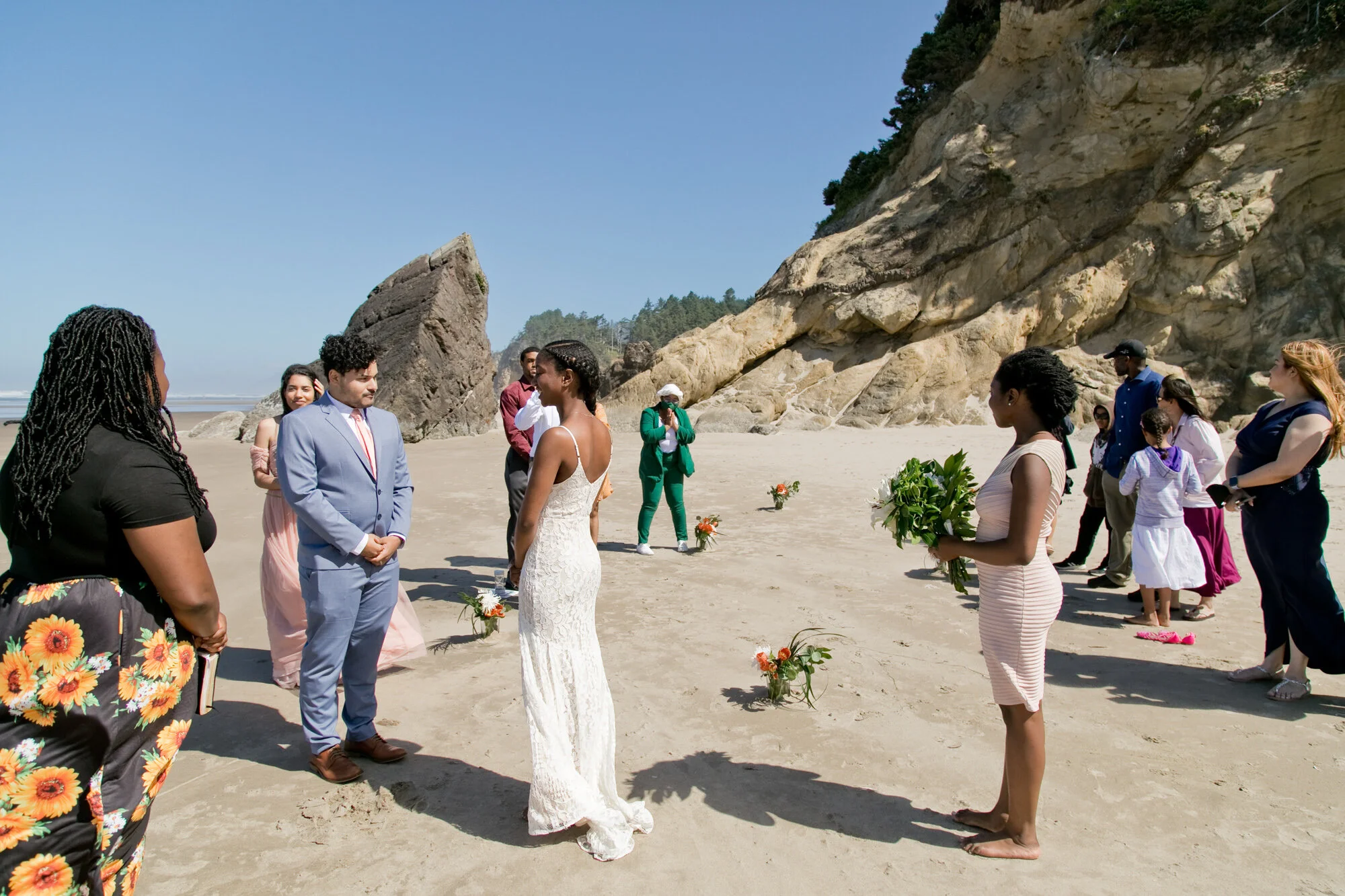 HugPoint-OregonCoast-Beach-Elopement-DanRice20_013.jpg