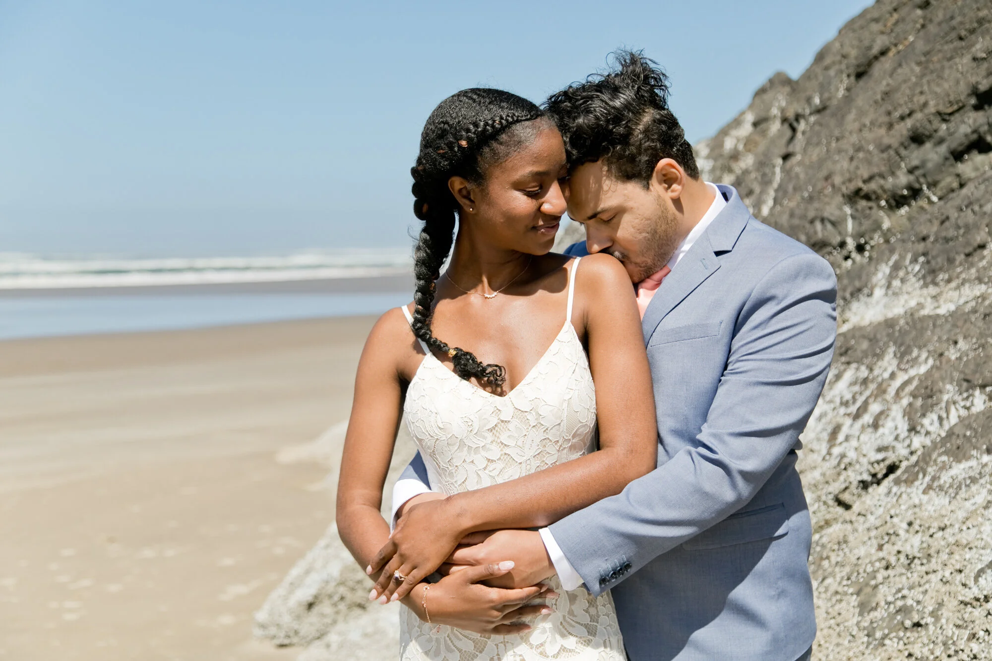 HugPoint-OregonCoast-Beach-Elopement-DanRice20_044.jpg