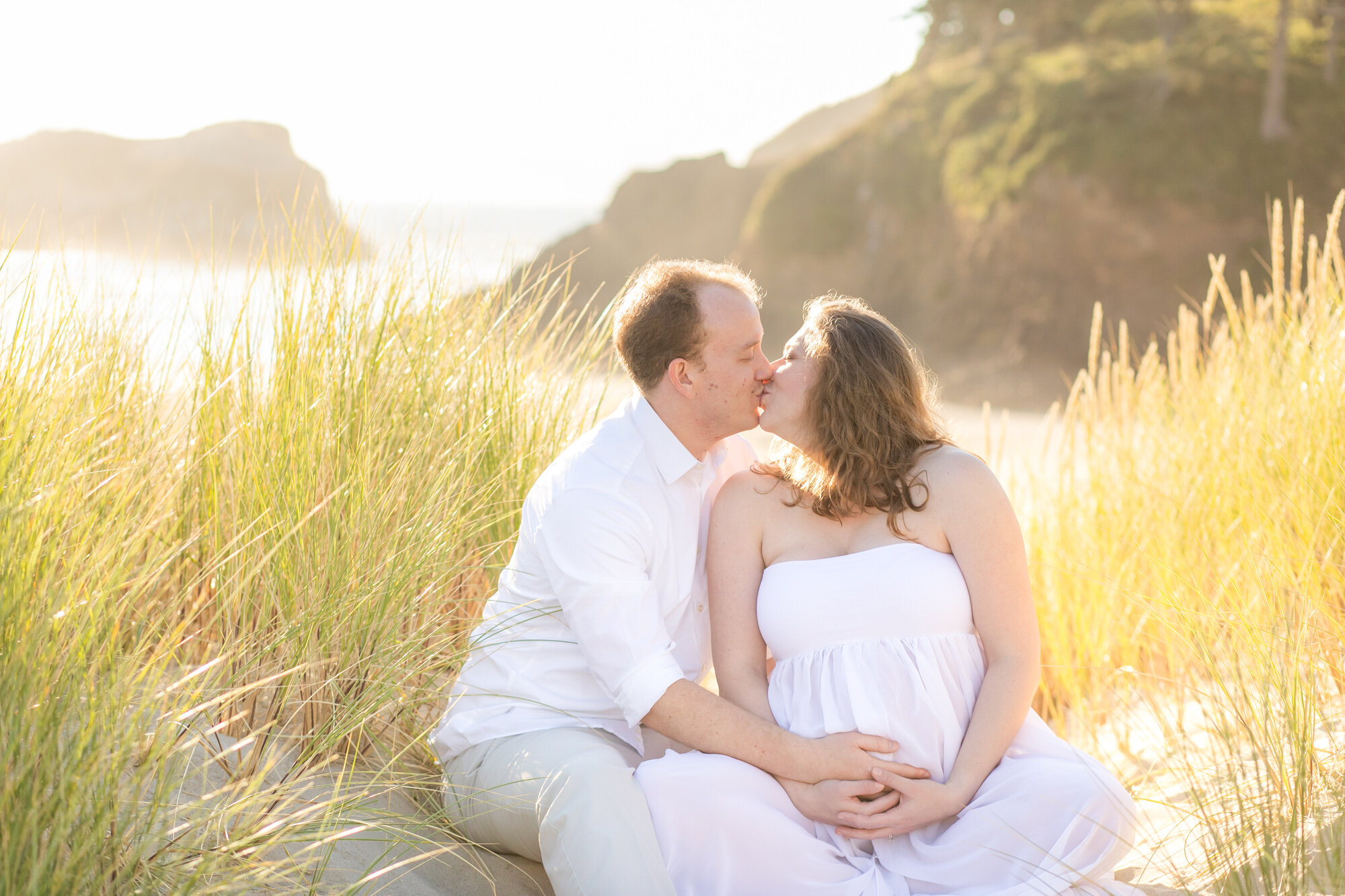 Maternity-Photographer-CannonBeach-OregonCoast-DanRice20_007.jpg