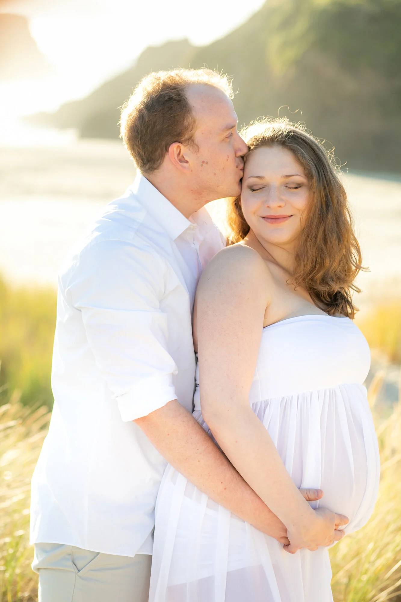 Maternity-Photographer-CannonBeach-OregonCoast-DanRice20_011.jpg