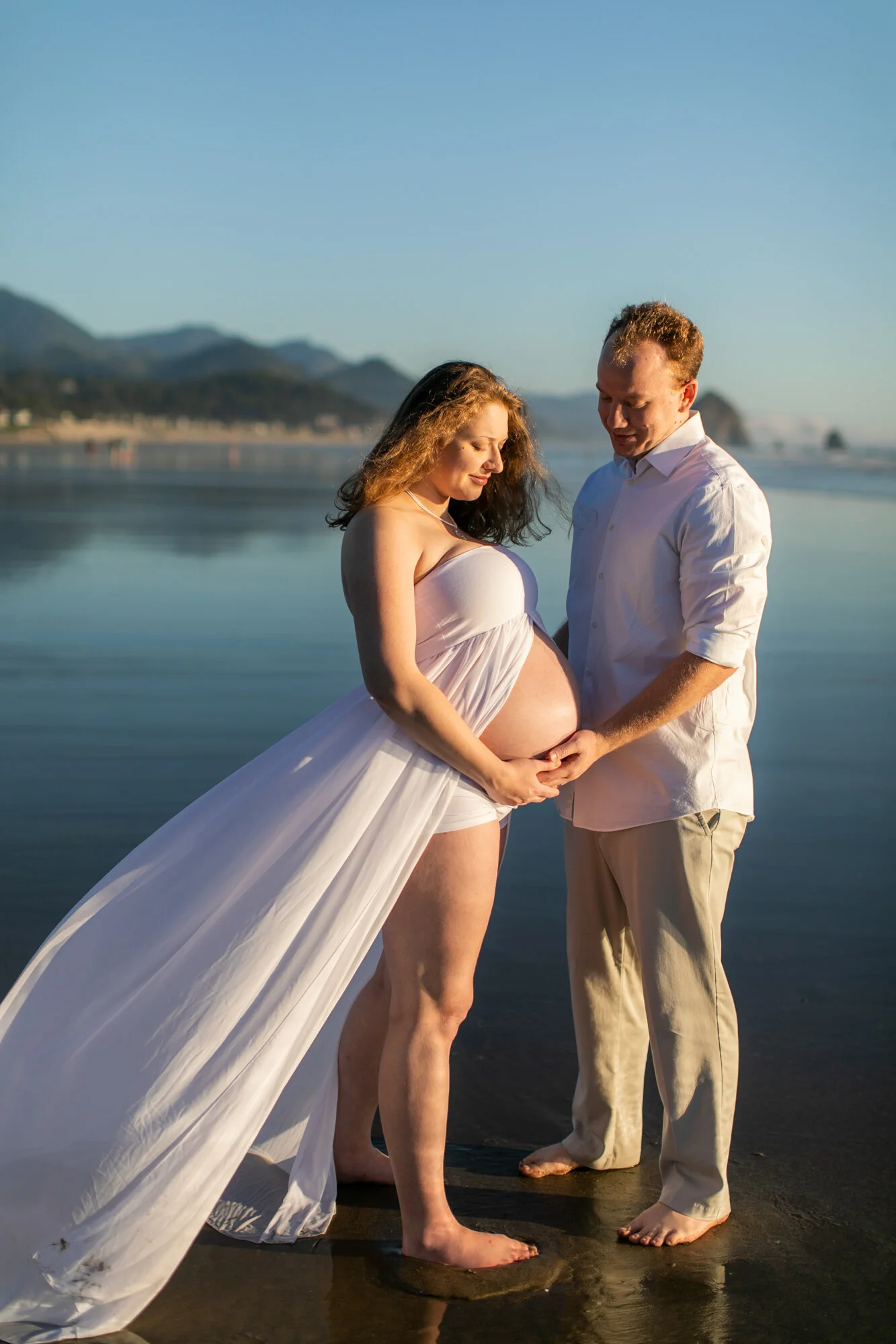 Maternity-Photographer-CannonBeach-OregonCoast-DanRice20_037.jpg