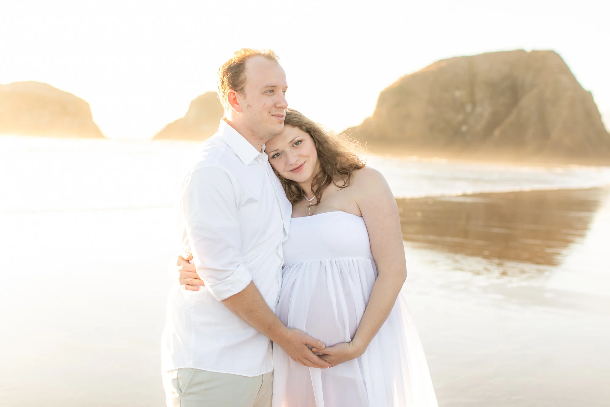 Maternity-Photographer-CannonBeach-OregonCoast-DanRice20_019.jpg