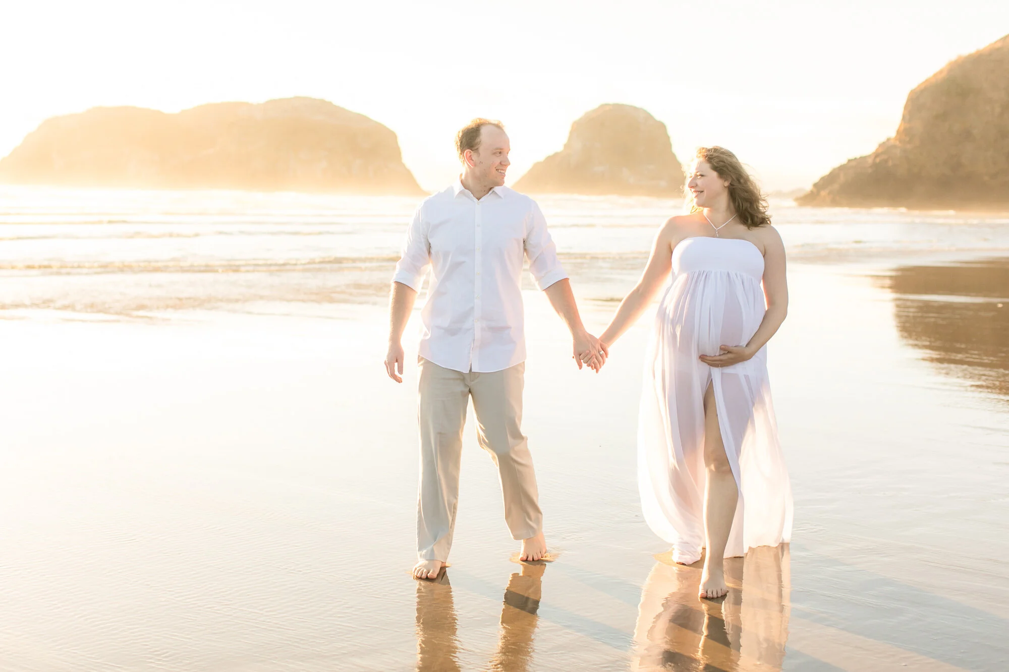 Maternity-Photographer-CannonBeach-OregonCoast-DanRice20_017.jpg