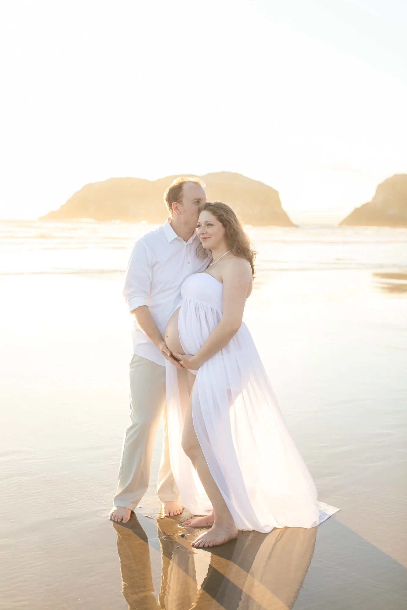 Maternity-Photographer-CannonBeach-OregonCoast-DanRice20_022.jpg