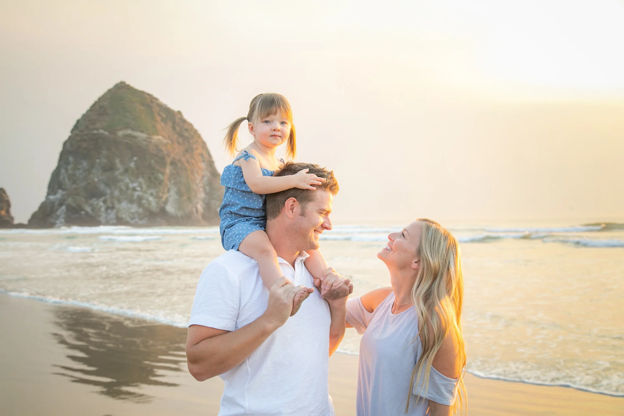 DanRice-CannonBeach-Sunset-Family-Photographer20_005.jpg