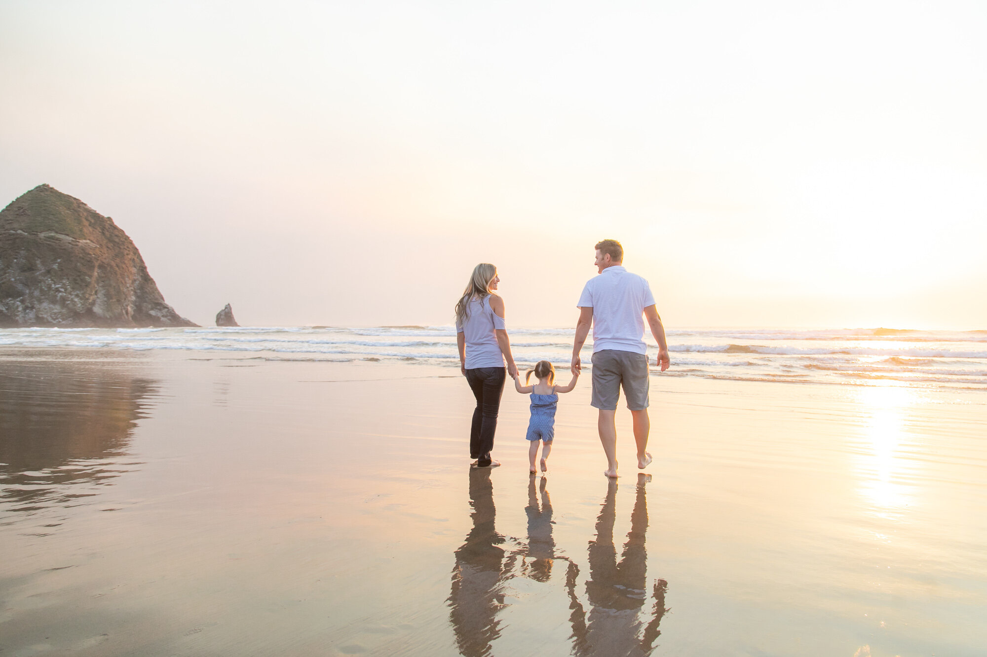 DanRice-CannonBeach-Sunset-Family-Photographer20_008.jpg