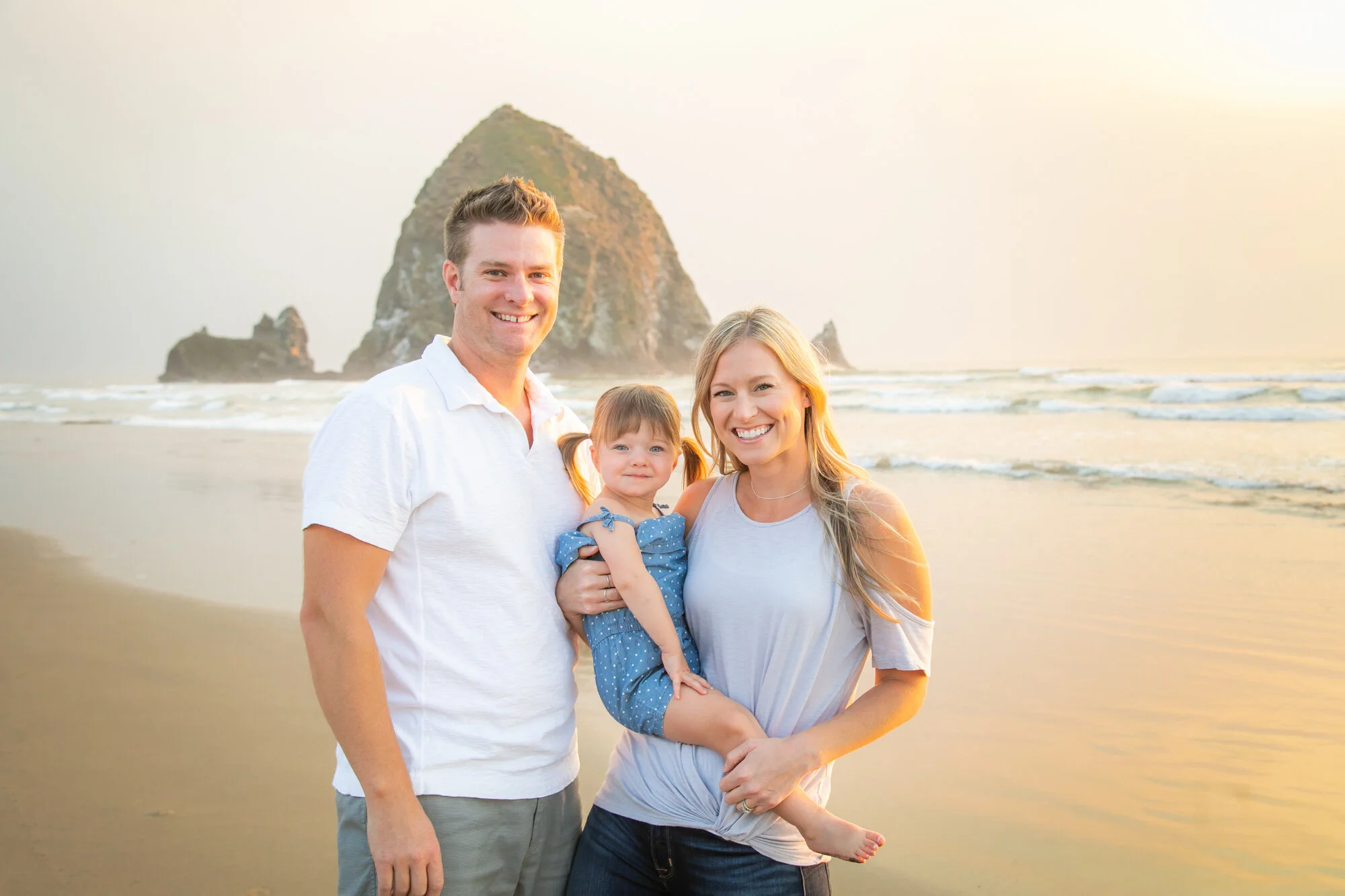 DanRice-CannonBeach-Sunset-Family-Photographer20_009.jpg