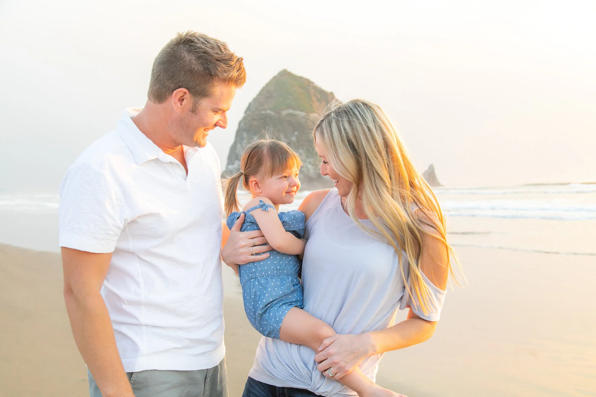 DanRice-CannonBeach-Sunset-Family-Photographer20_010.jpg