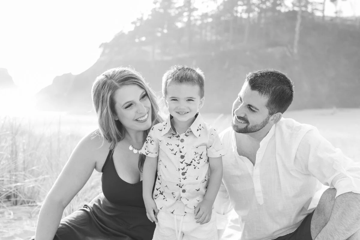 CannonBeach-Family-Photographer-DanRice21_003.jpg