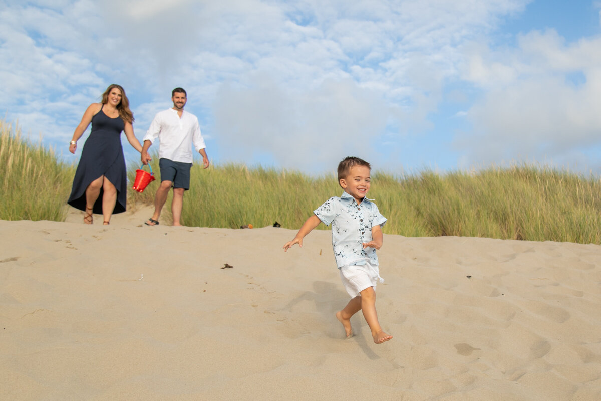 CannonBeach-Family-Photographer-DanRice21_008.jpg