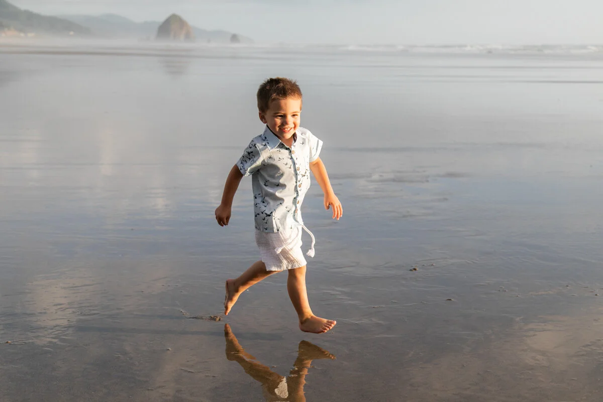 CannonBeach-Family-Photographer-DanRice21_011.jpg