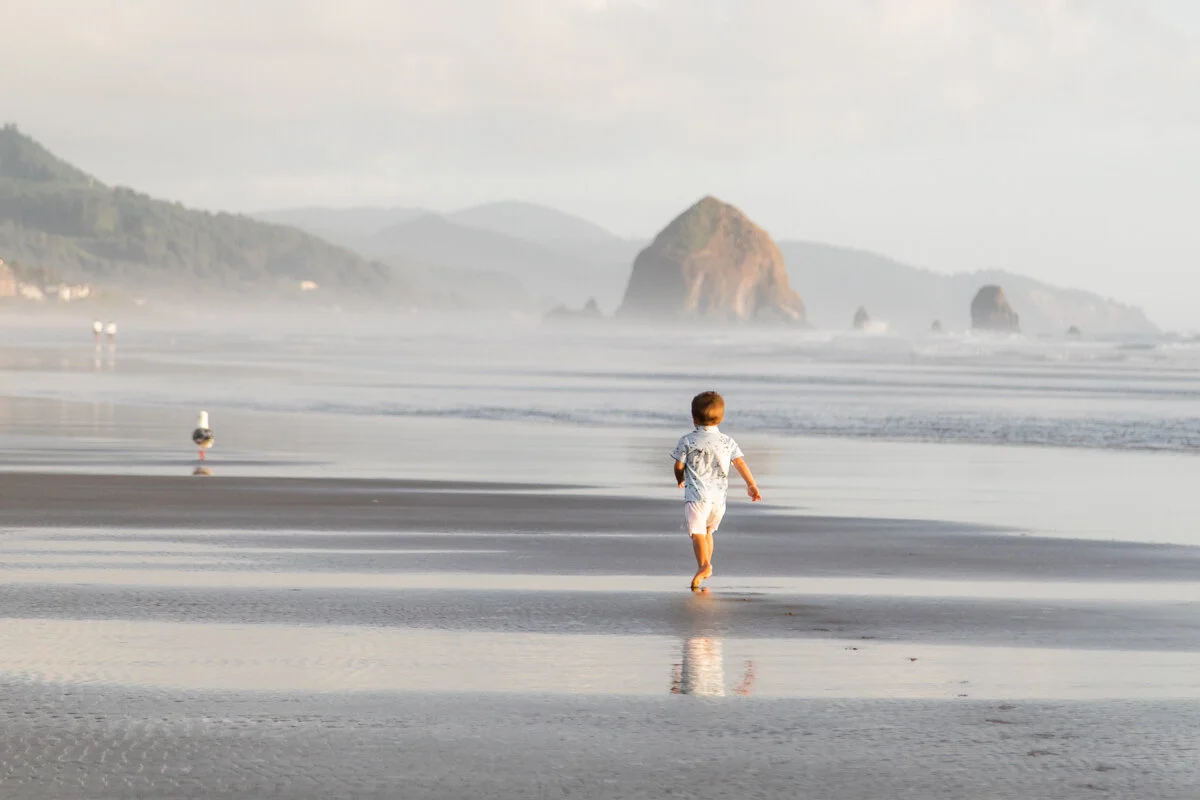CannonBeach-Family-Photographer-DanRice21_022.jpg