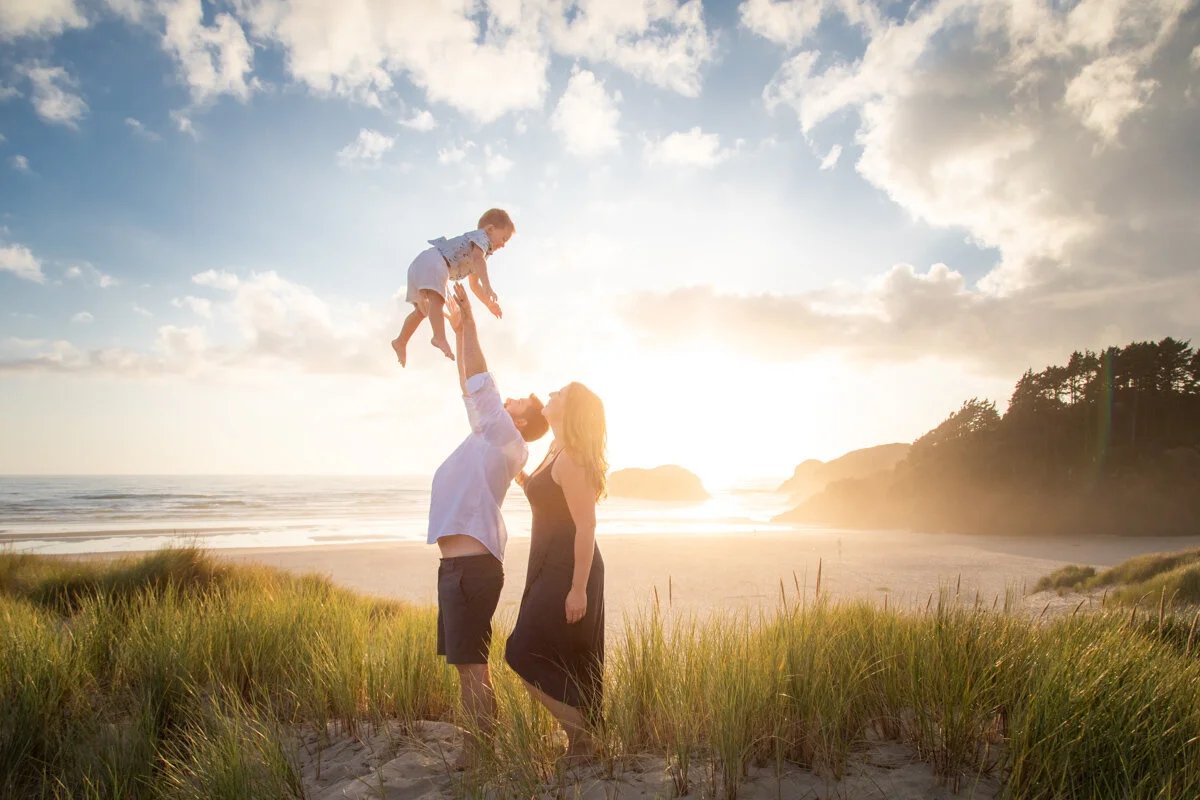 CannonBeach-Family-Photographer-DanRice21_028.jpg