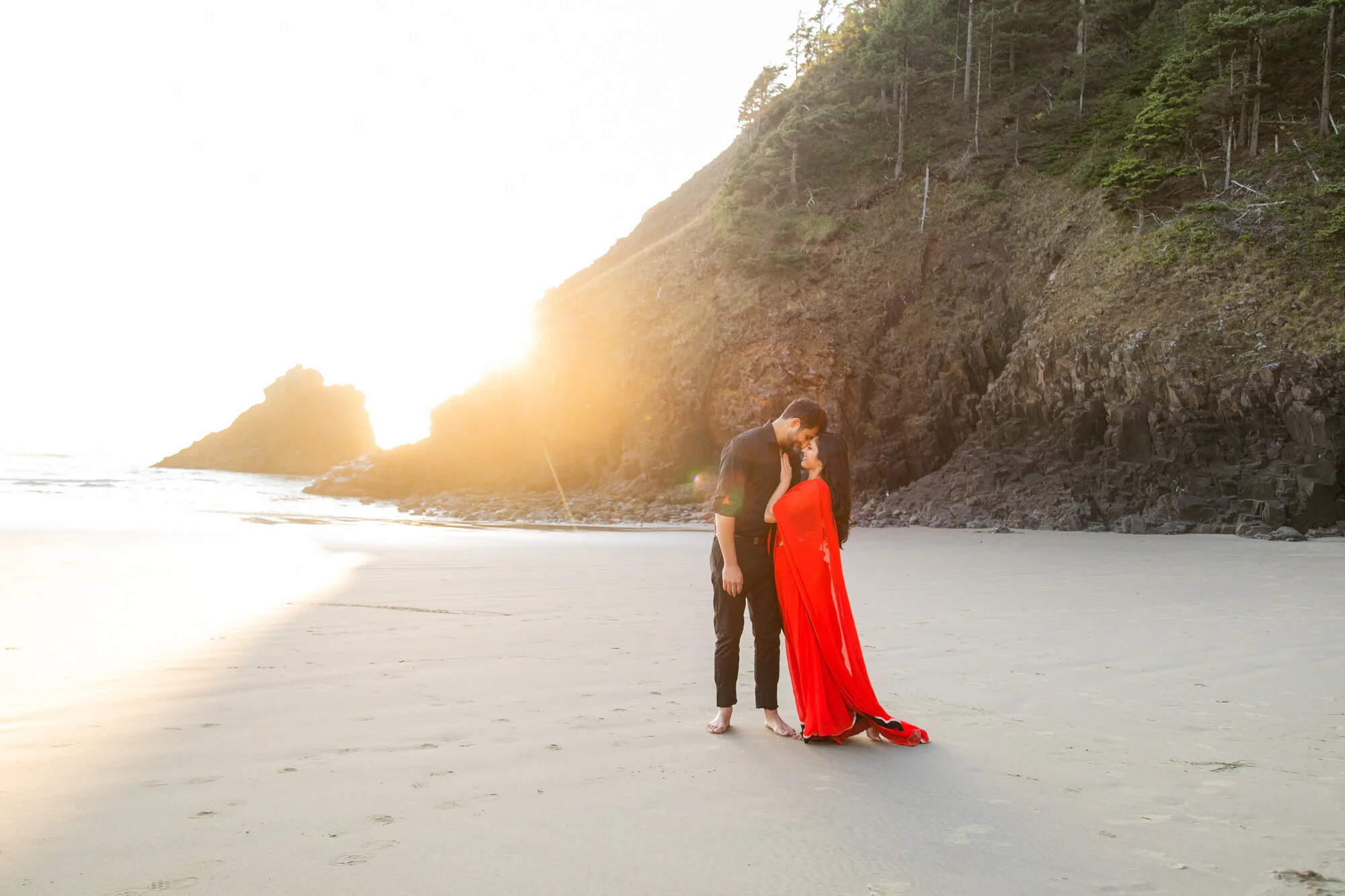 EcolaStatePark-CannonBeach-Engagement-Photographer-DanRice21_016.jpg