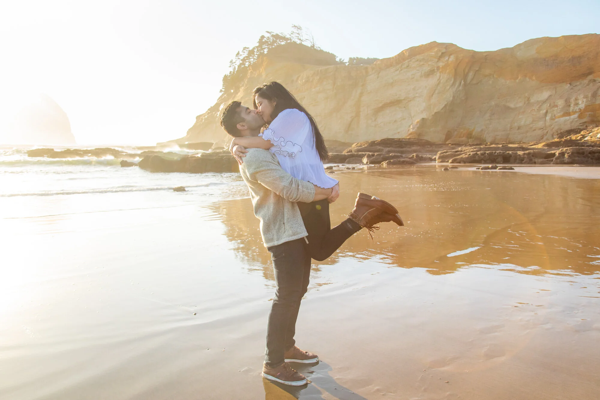 PacificCity-CapeKiwanda-Engagement-Photographer-DanRice21_012.jpg