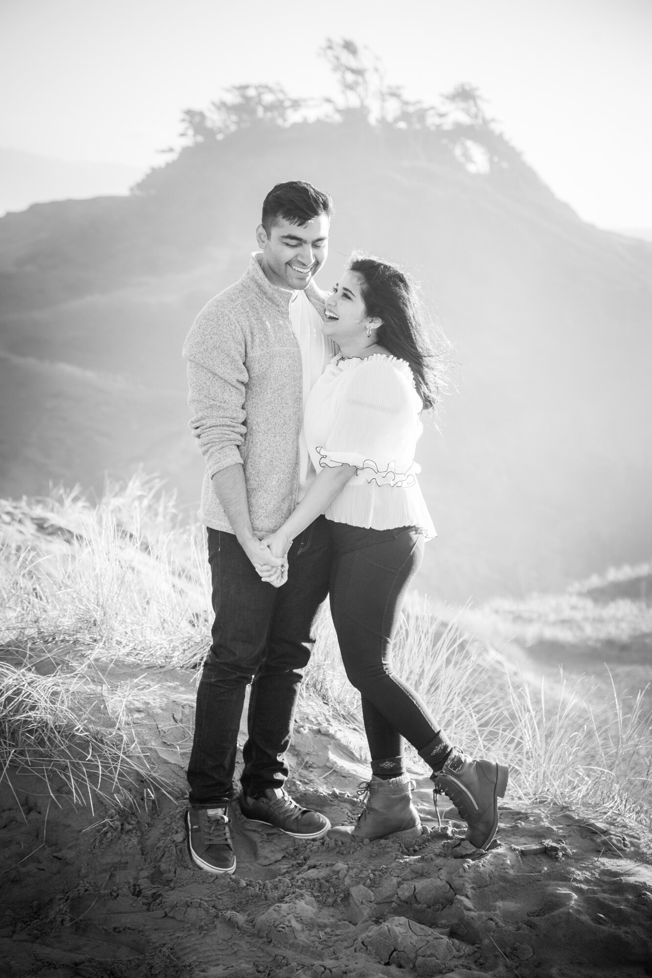 PacificCity-CapeKiwanda-Engagement-Photographer-DanRice21_025.jpg