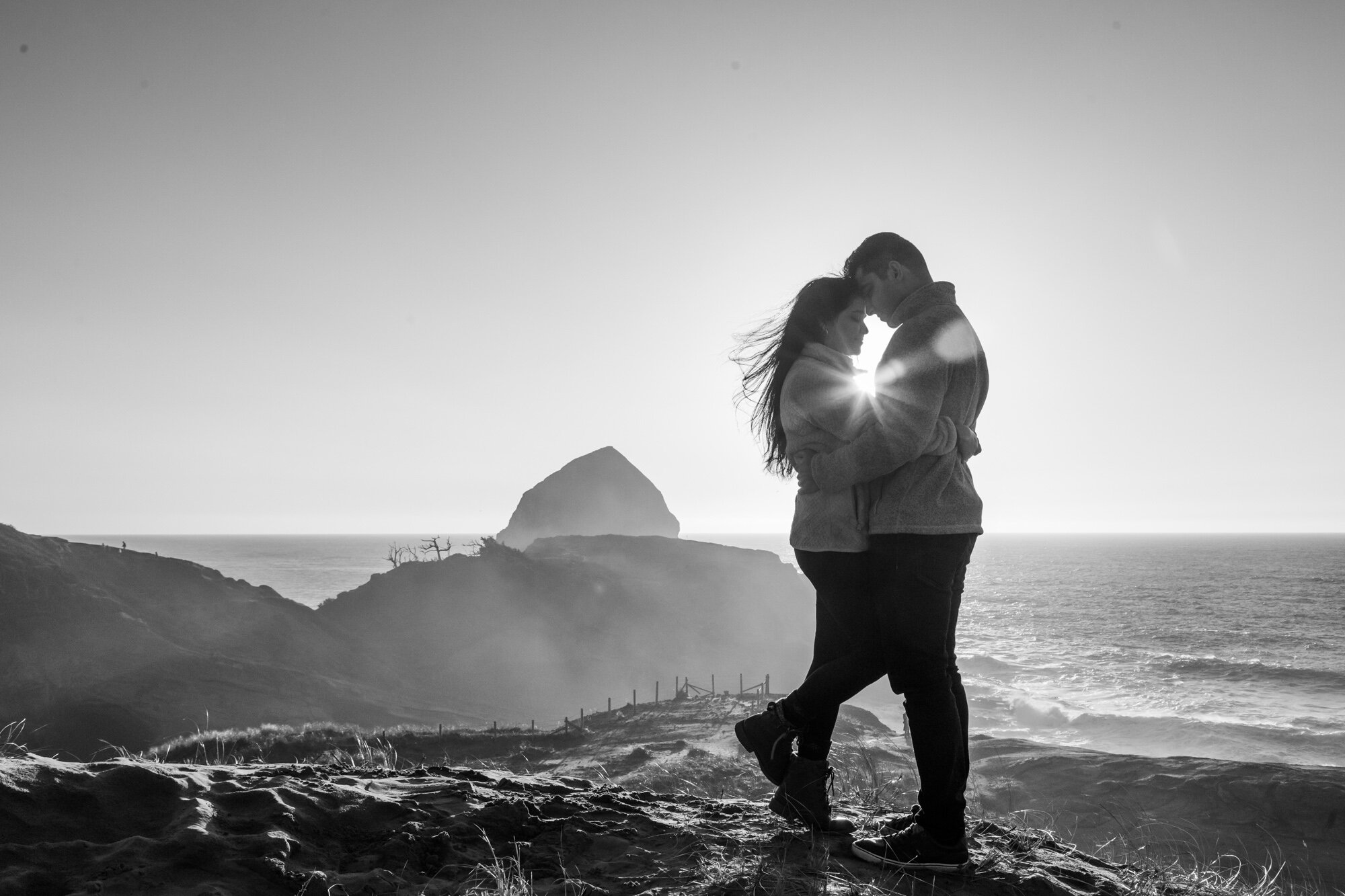 PacificCity-CapeKiwanda-Engagement-Photographer-DanRice21_043.jpg