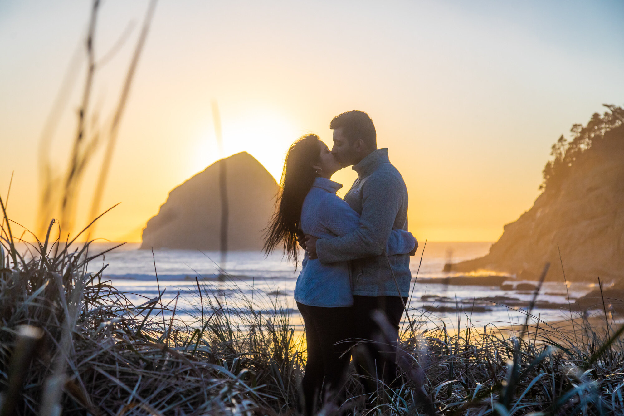 PacificCity-CapeKiwanda-Engagement-Photographer-DanRice21_053.jpg