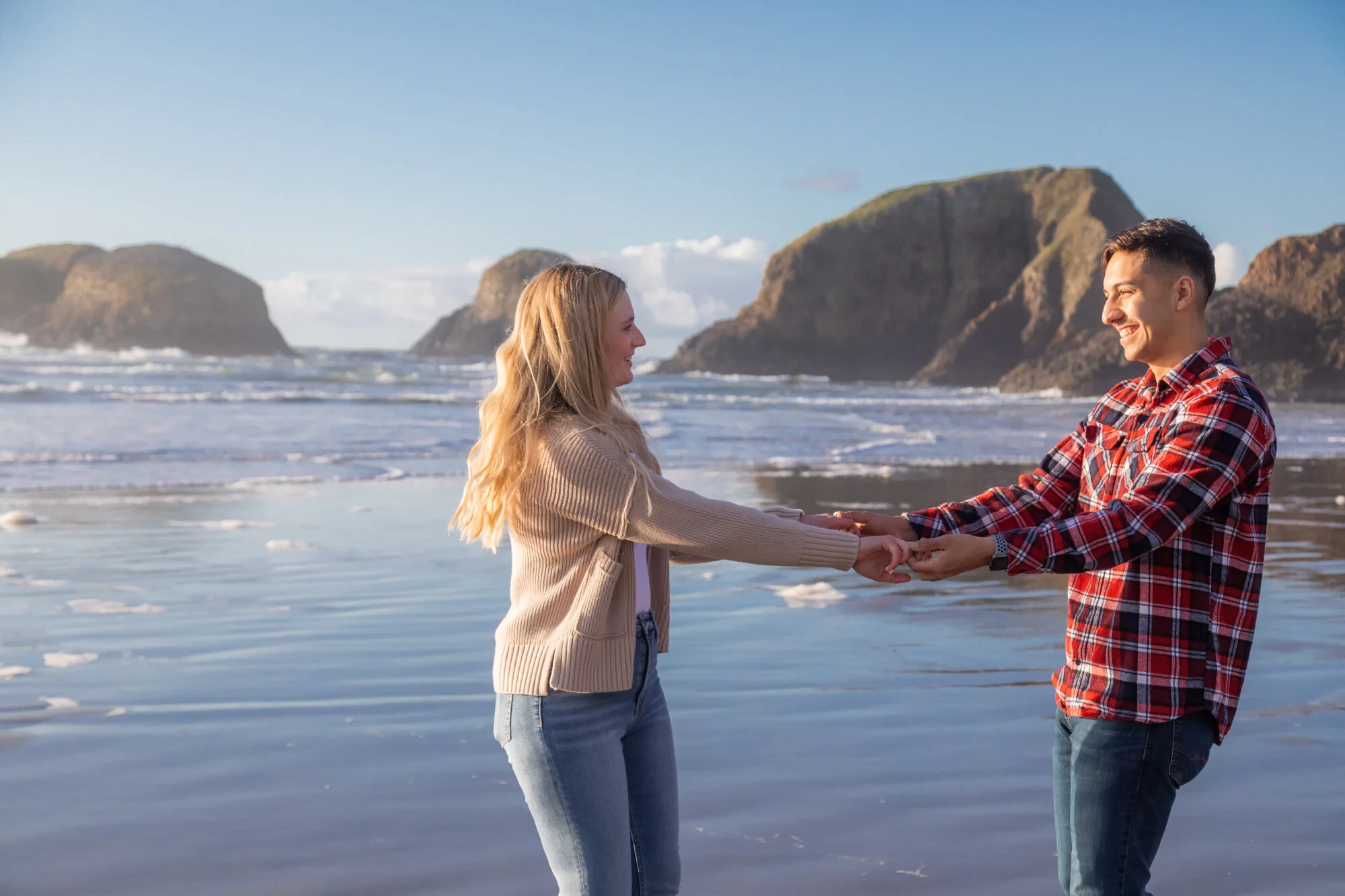 CannonBeach-Engagement-Session-DanRice21_026.jpg