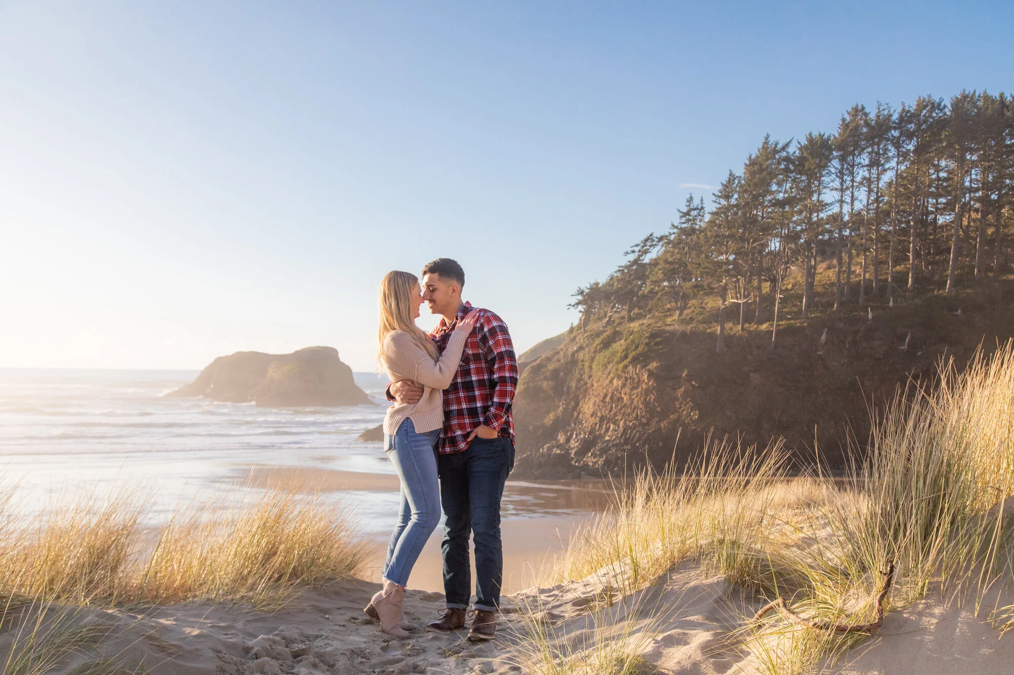 CannonBeach-Engagement-Session-DanRice21_037.jpg