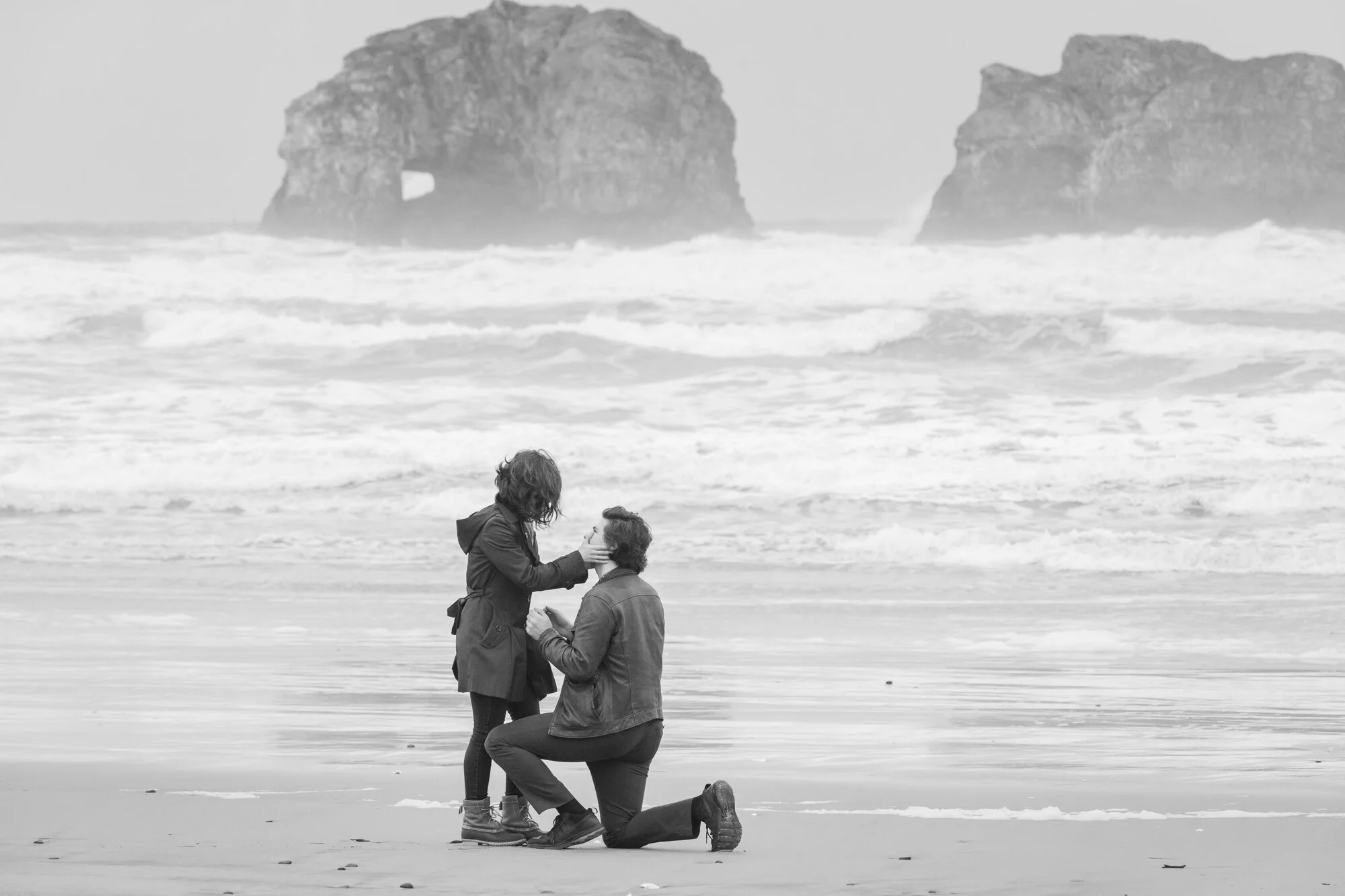 RockawayBeach-OregonCoast-Proposal-Photo-Session-DanRice21_003.jpg