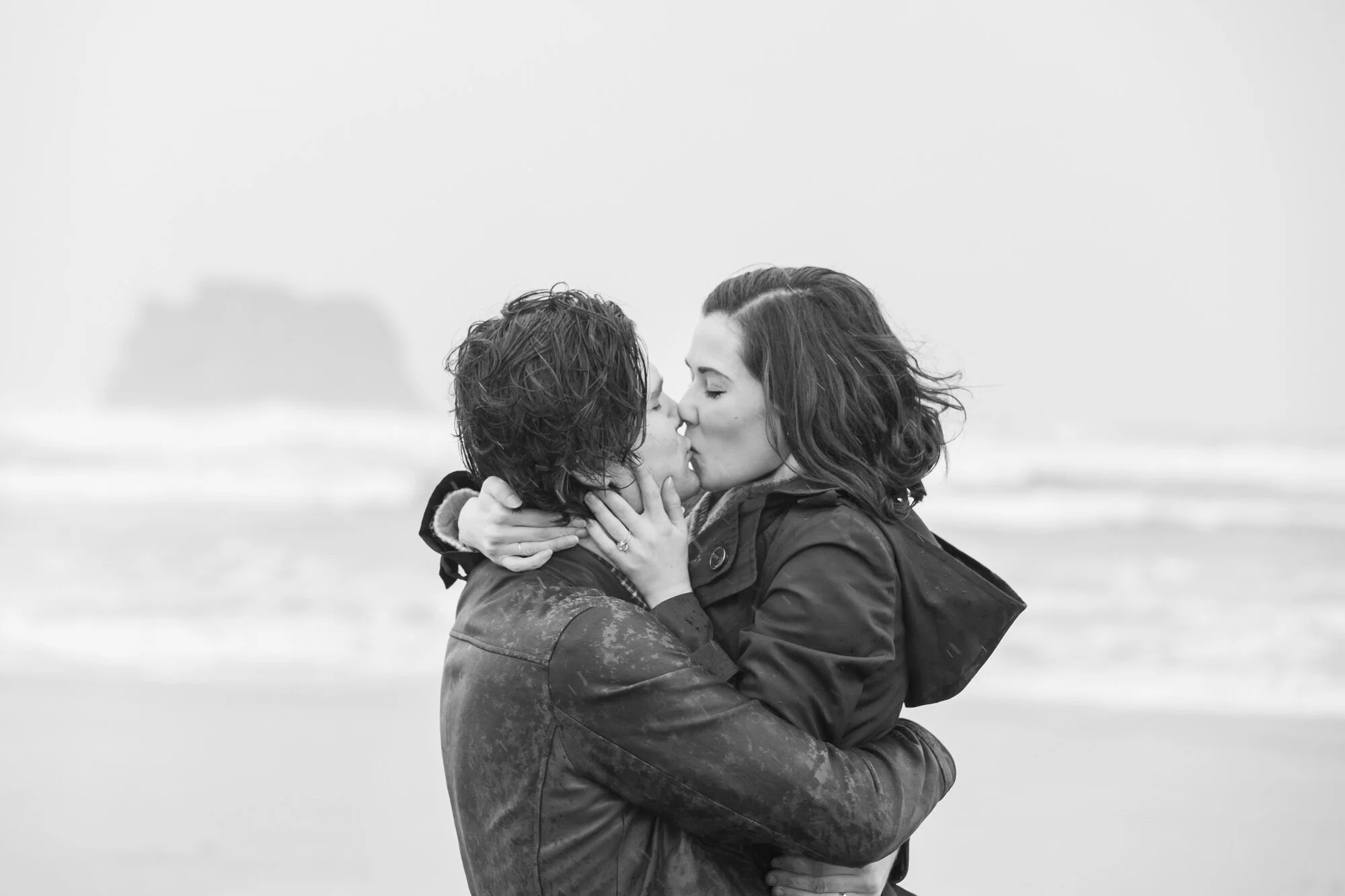 RockawayBeach-OregonCoast-Proposal-Photo-Session-DanRice21_009.jpg