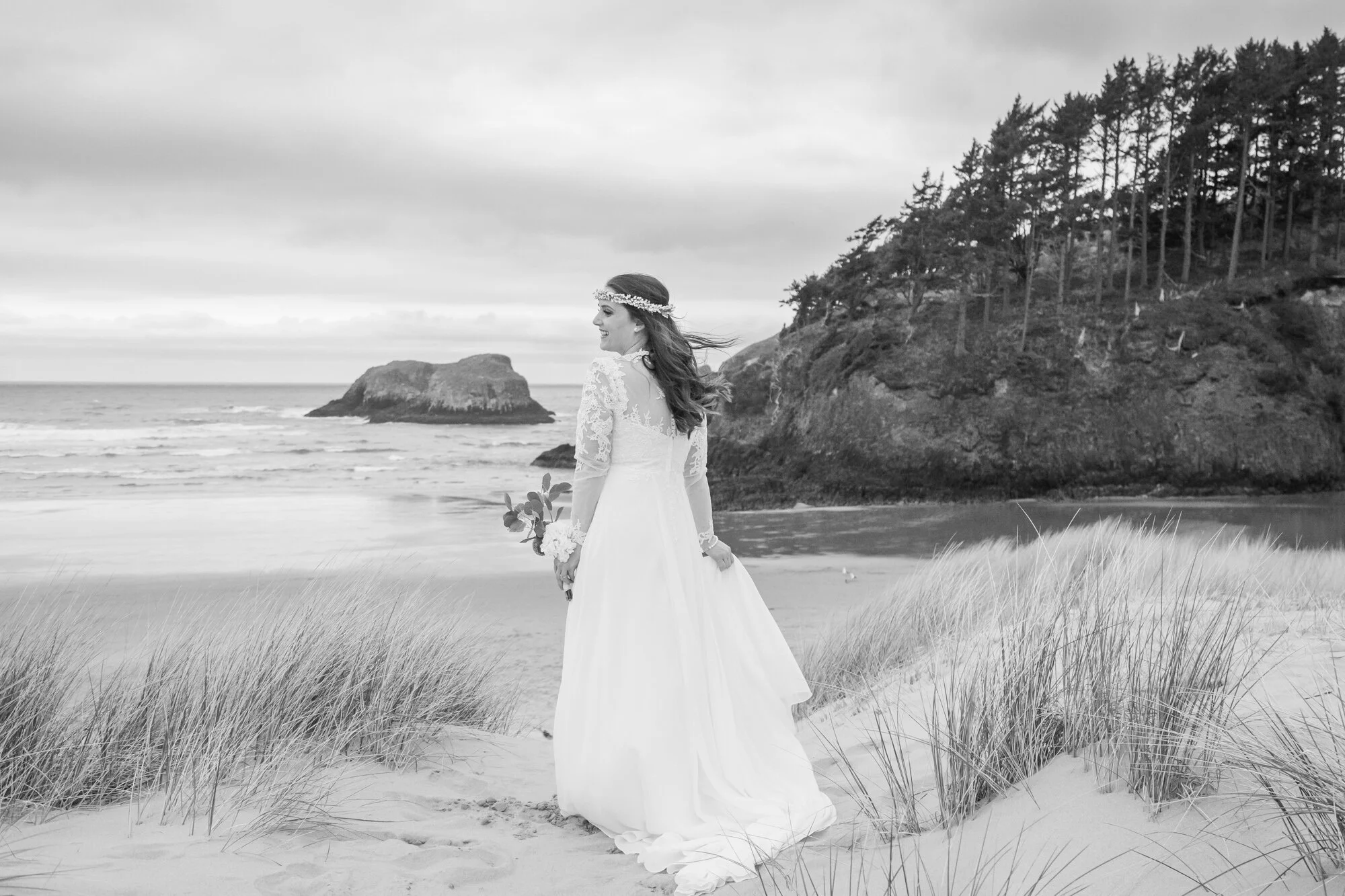 CannonBeach-Elopement-Photographer-DanRice21_004.jpg
