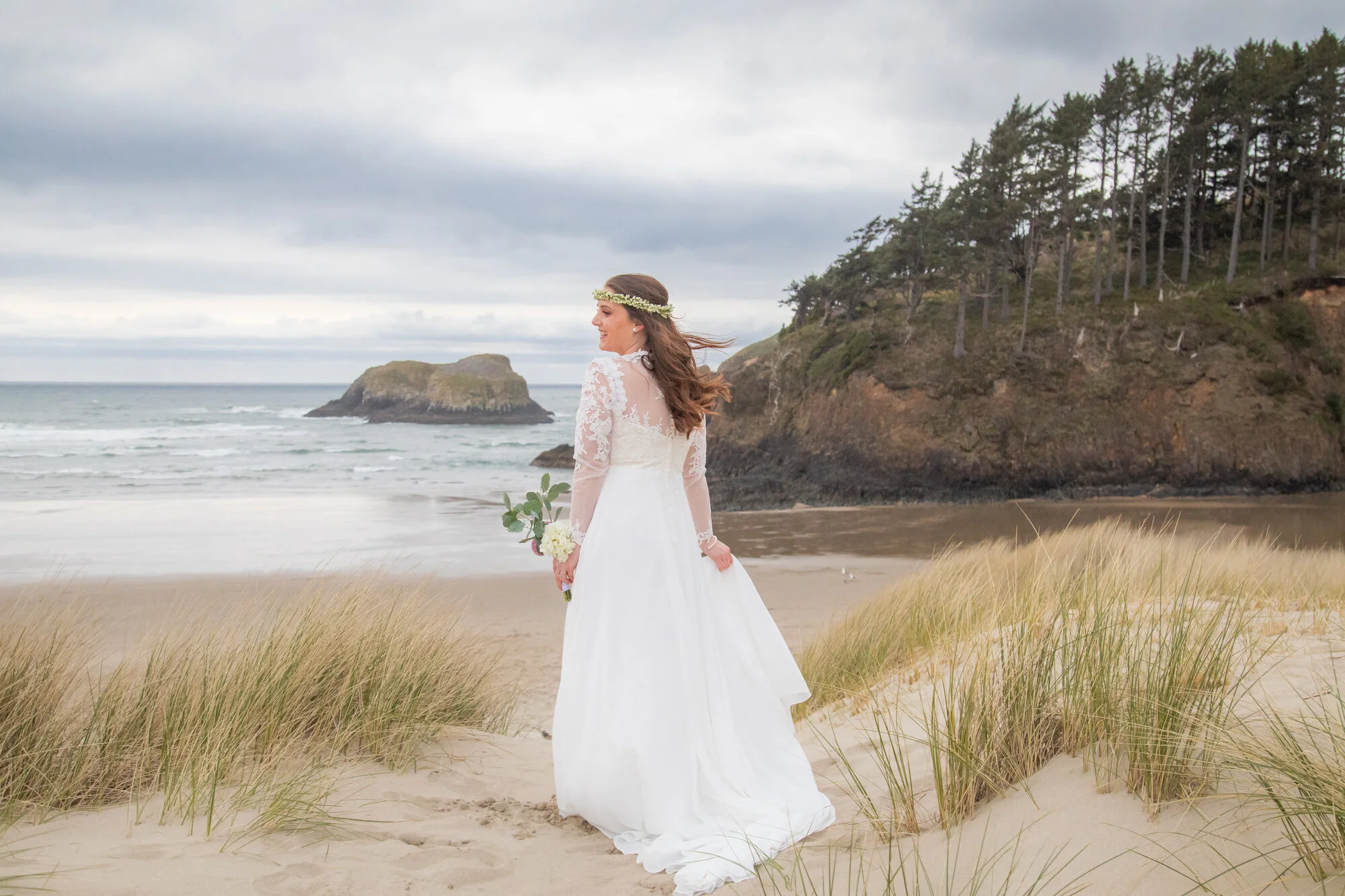 CannonBeach-Elopement-Photographer-DanRice21_005.jpg