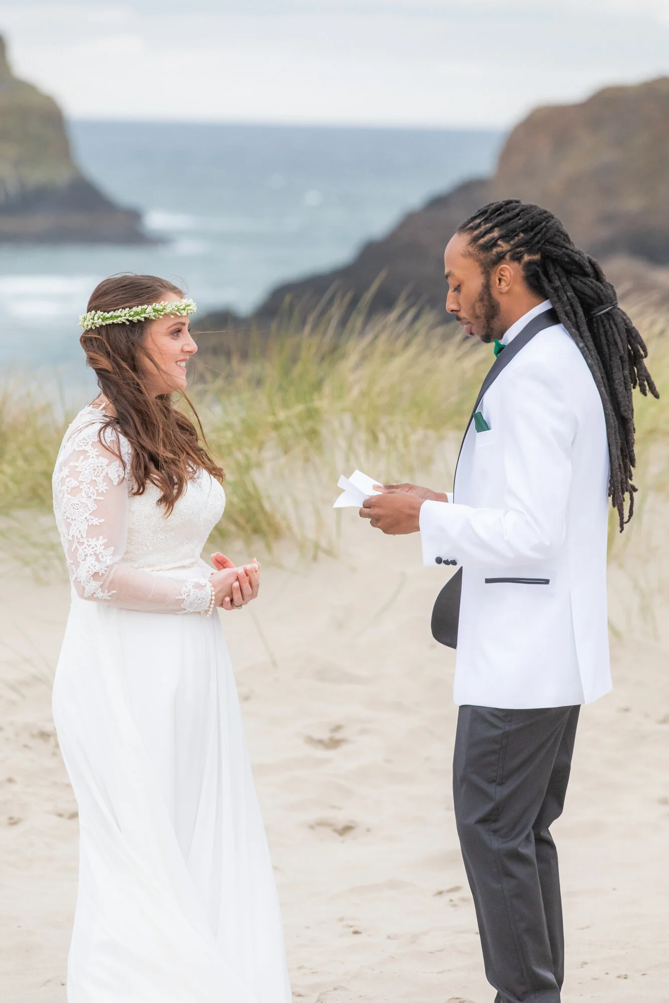 CannonBeach-Elopement-Photographer-DanRice21_021.jpg