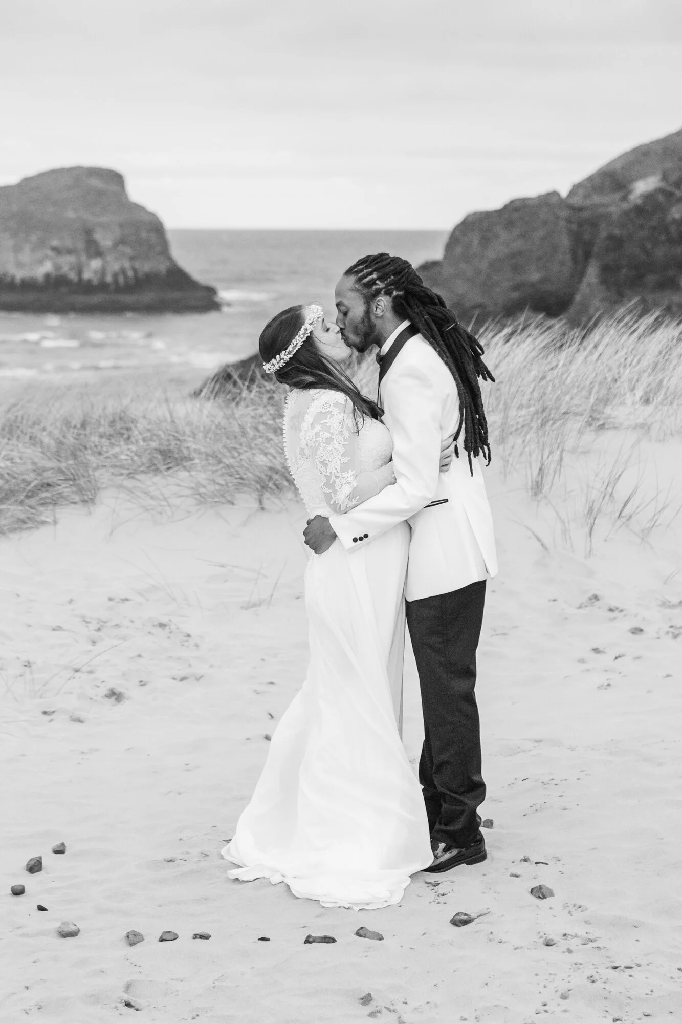 CannonBeach-Elopement-Photographer-DanRice21_023.jpg