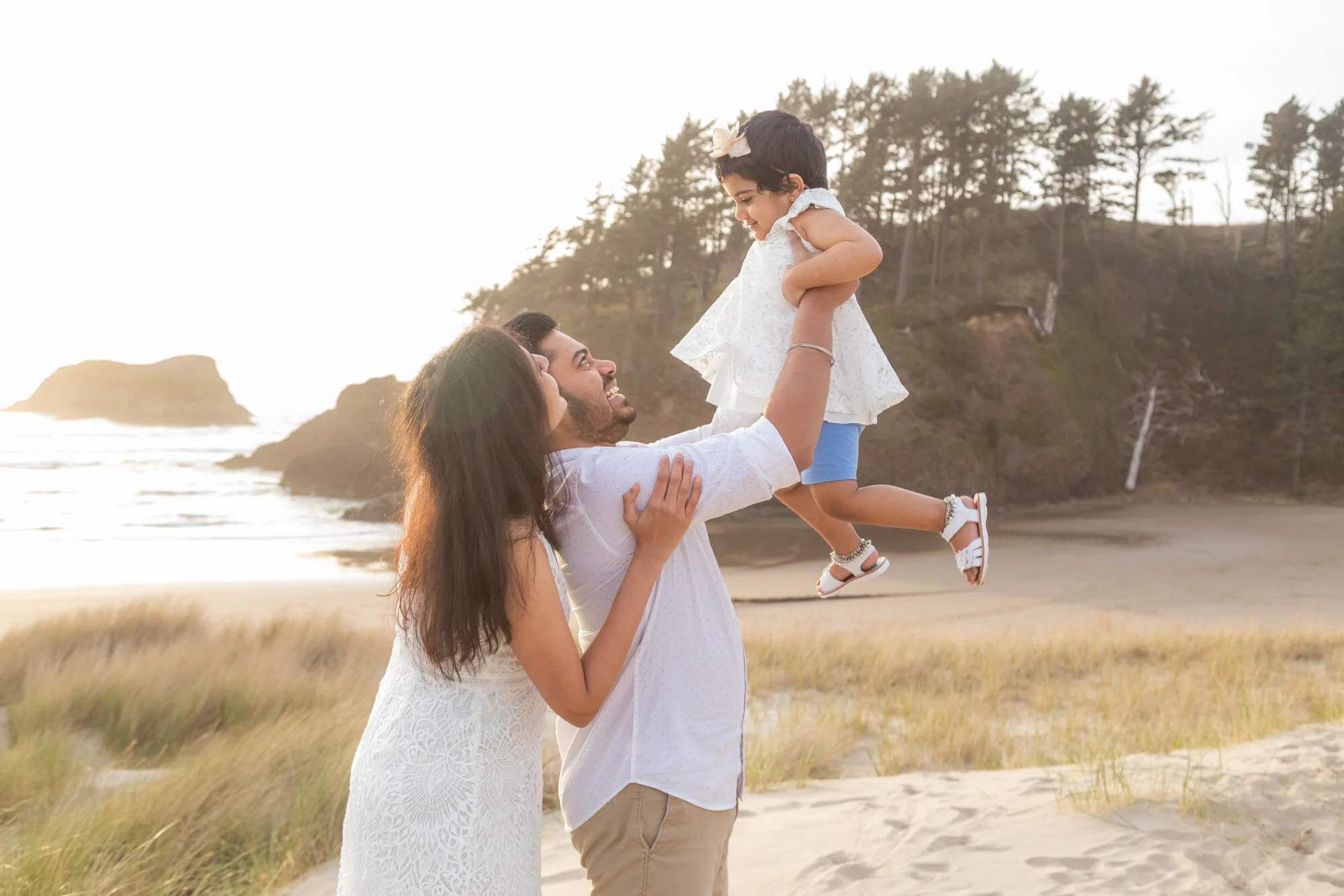 DanRice-CannonBeach-Family-Photographer-Spring21_020.jpg