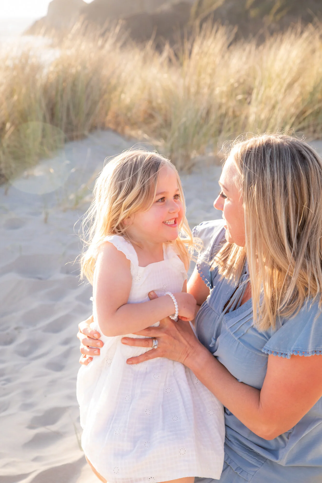 CannonBeach-Family-Photography-April-2021_017.jpg