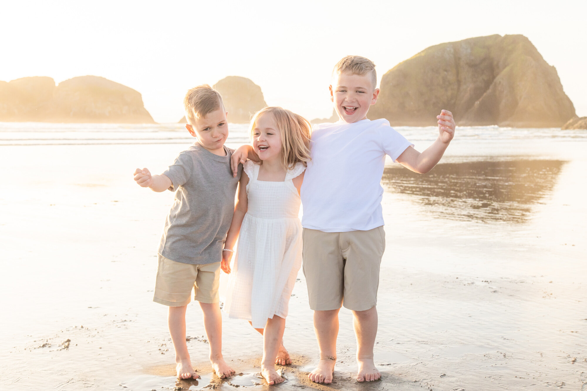 CannonBeach-Family-Photography-April-2021_028.jpg