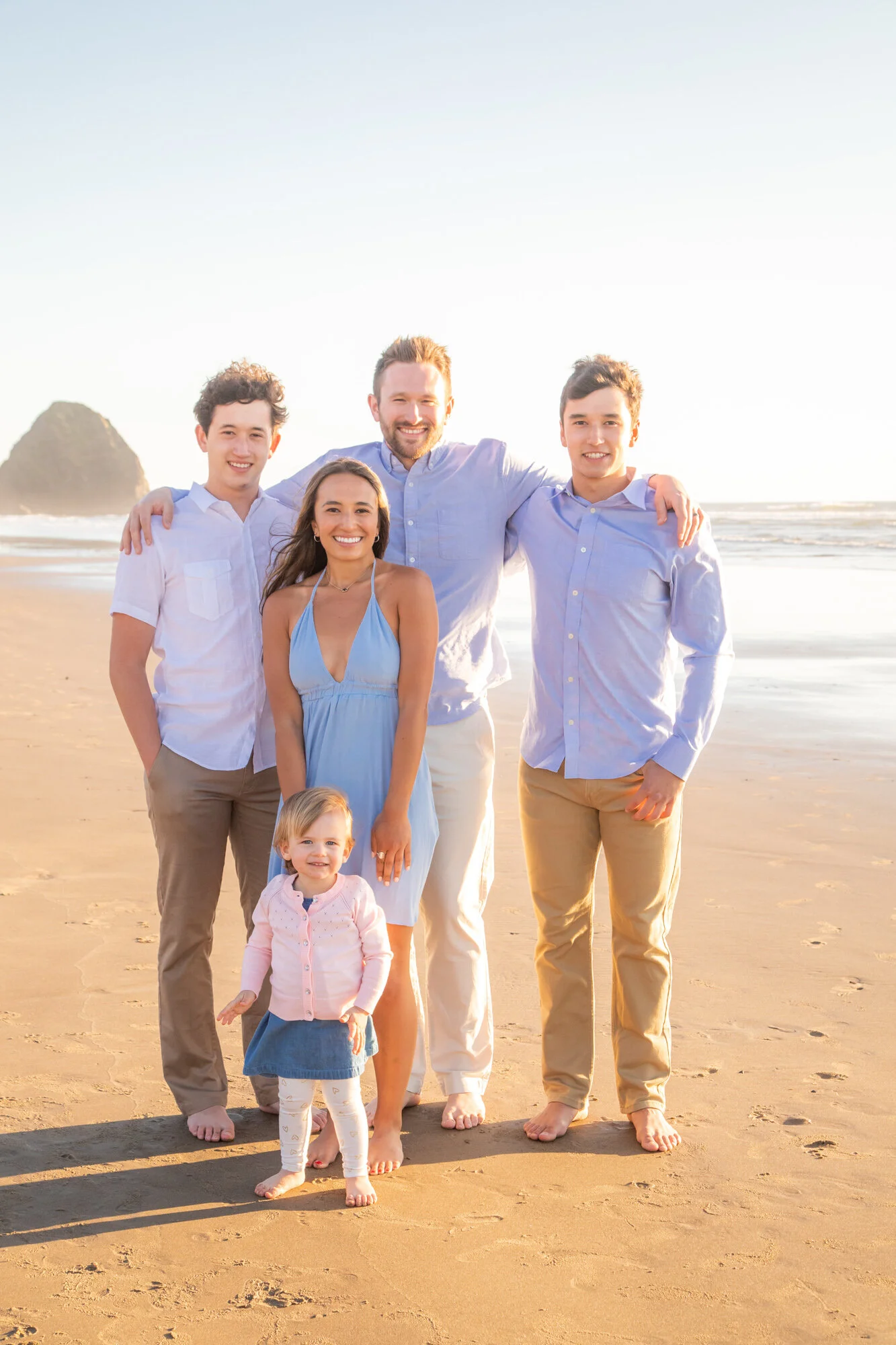 ArchCape-Family-Photographer-DanRice-OregonCoast-21_016.jpg