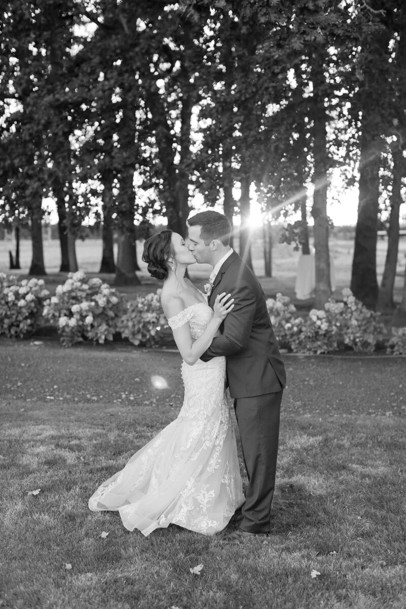 Postlewait'sCountryWeddings-DanRice-Portland-Photographer21_205.jpg