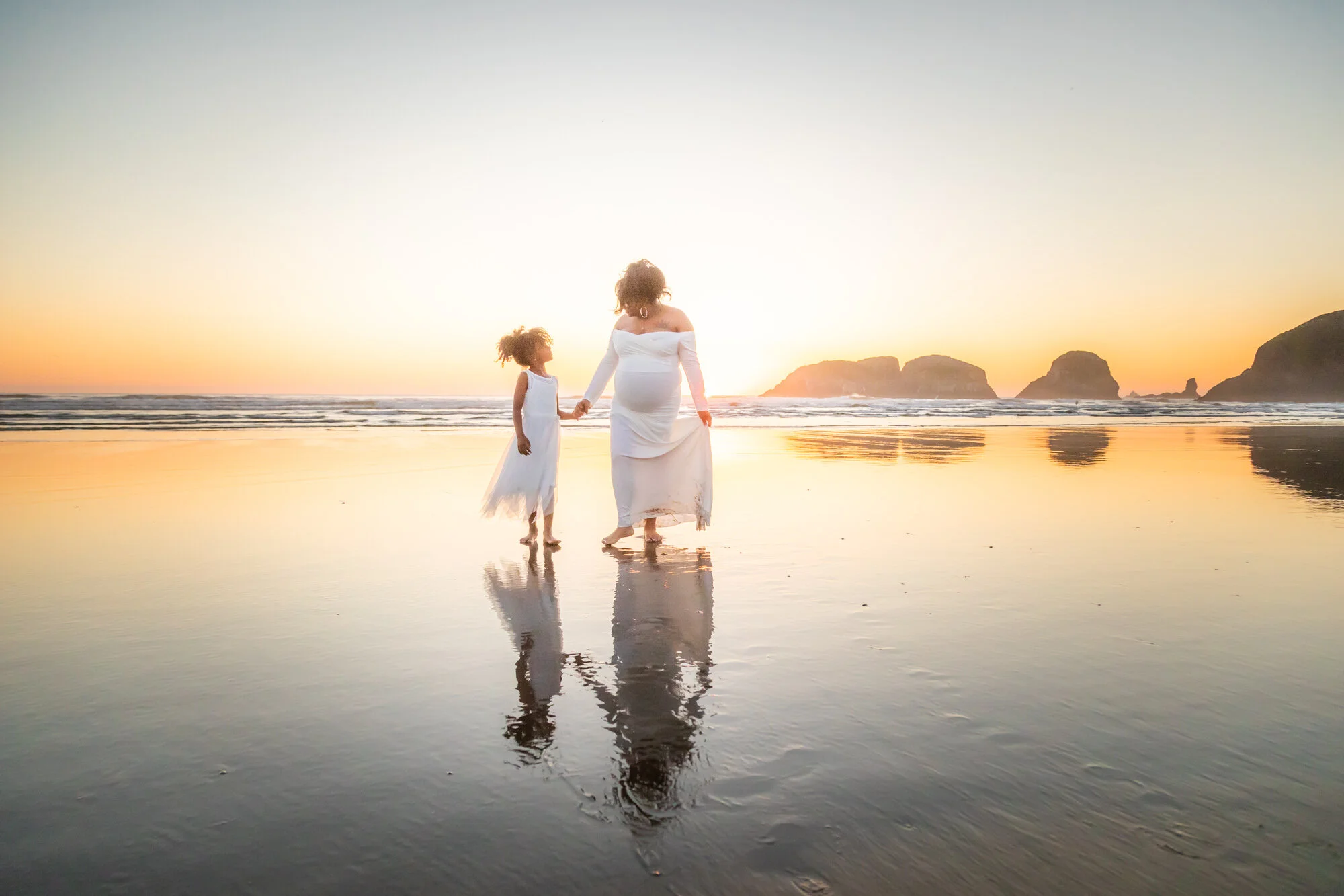 CannonBeach-GoldenHour-Family-Photographs-DanRice-21_033.jpg