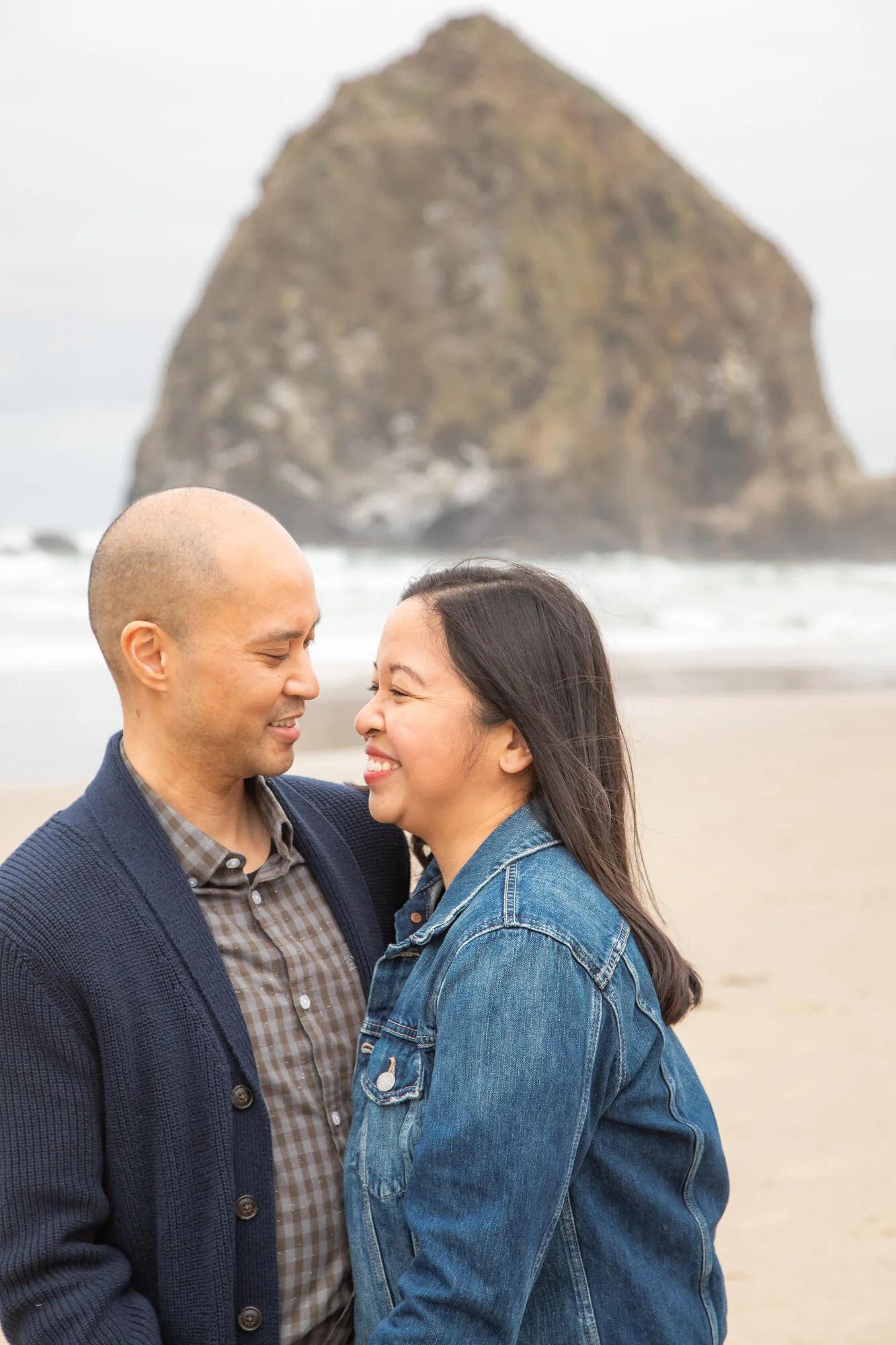 CannonBeach-Family-PhotoSesession-HaystackRock-DanRice21_056.jpg