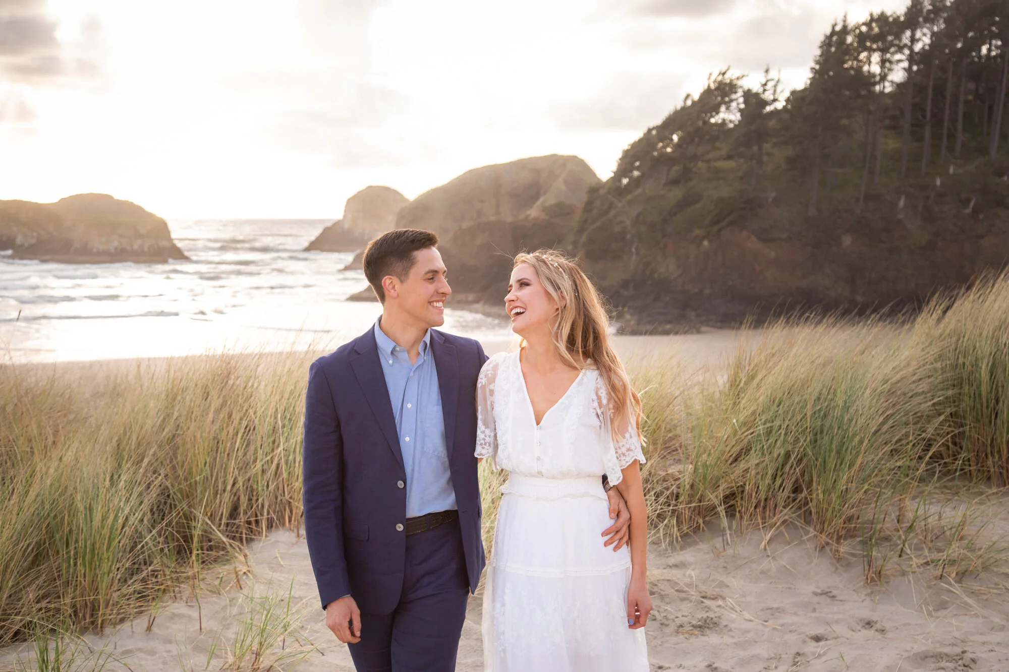 OregonCoastElopement-CannonBeach-HugPoint-DanRice21_023.jpg